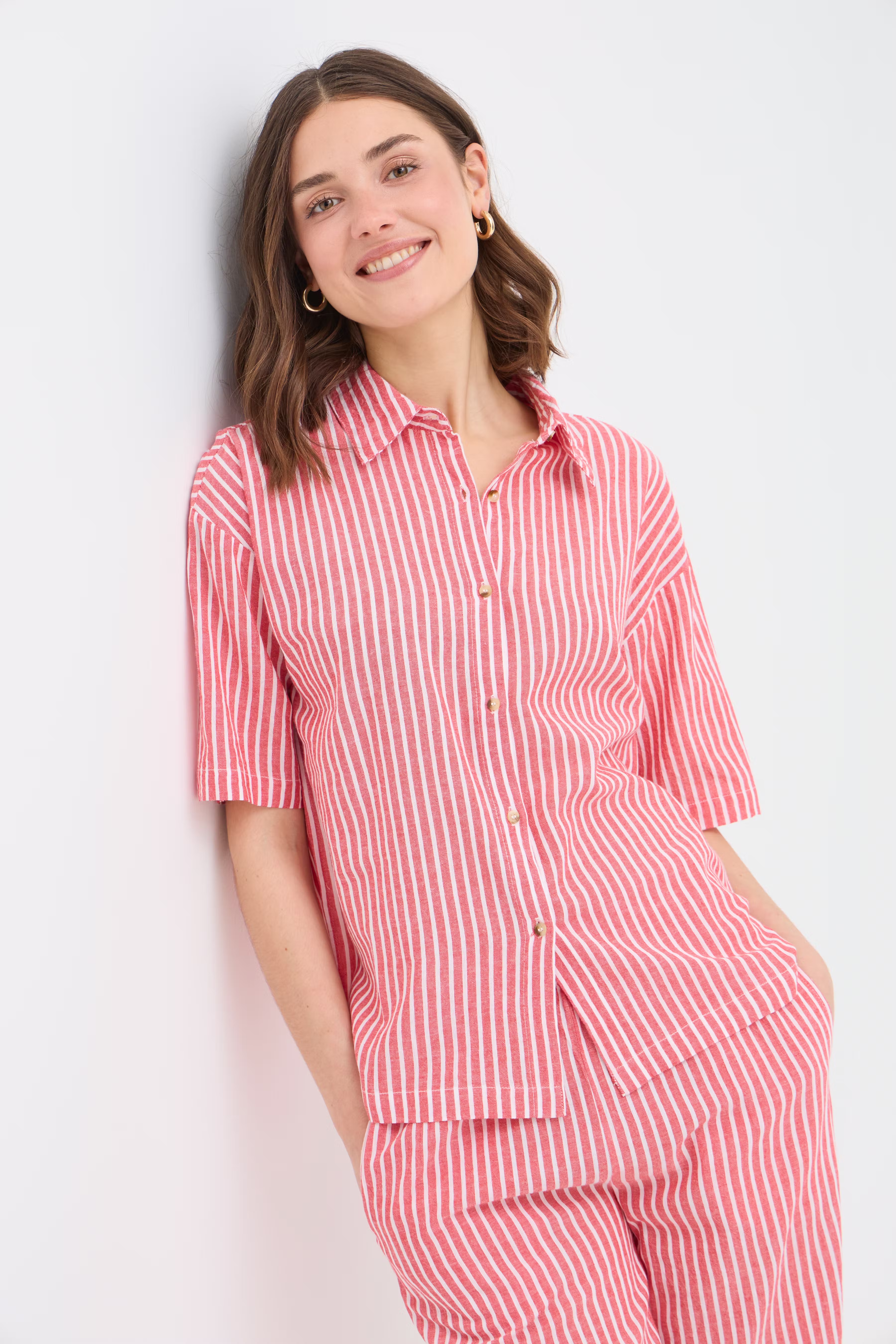 FRBONNIE Shirt LOCATION NONE 20616305-205559