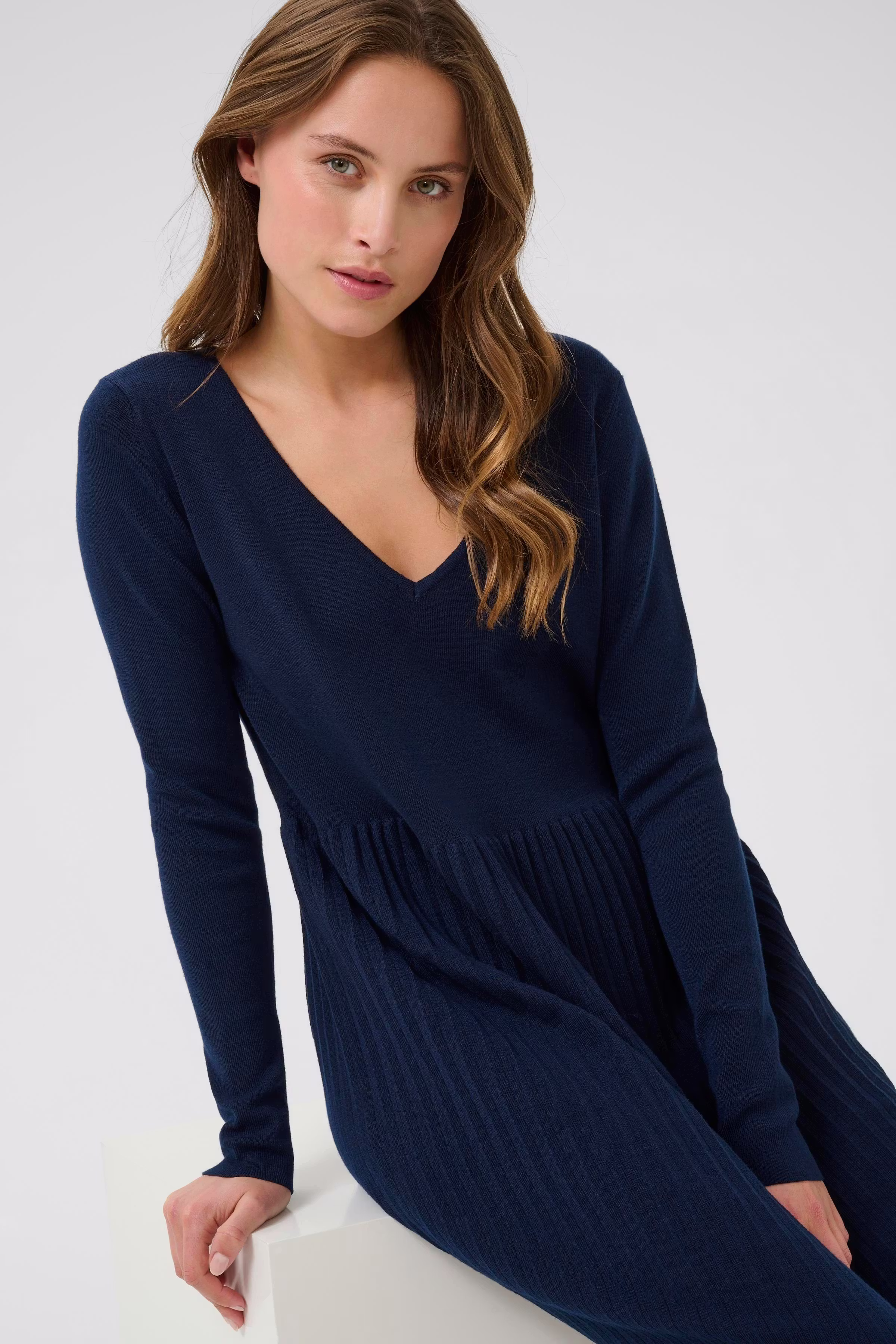 CUjaniz Stickad klänning LOOKBOOK DETAIL 50112870-194011