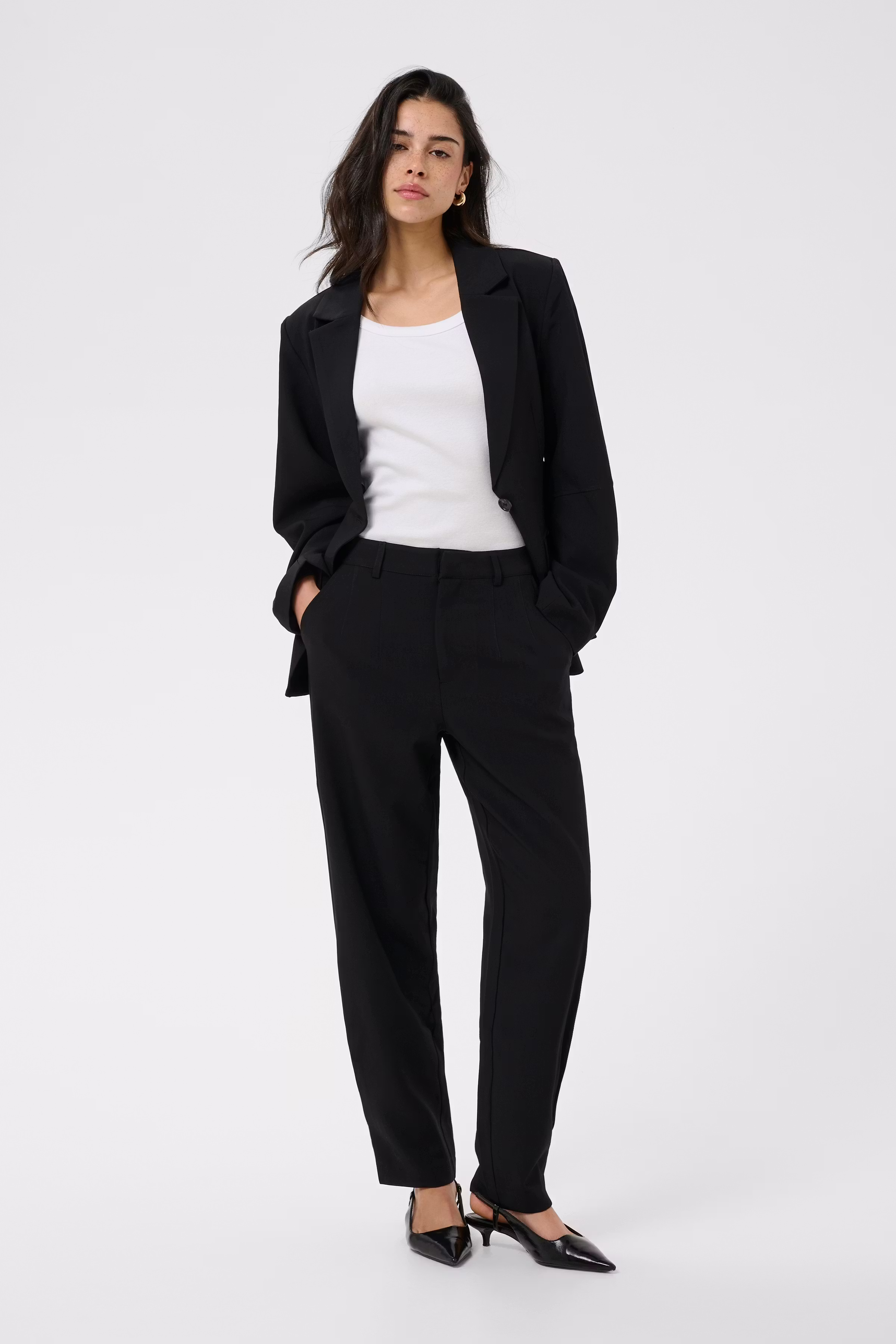 KAhella Bukser LOOKBOOK FRONT 10511396-100121