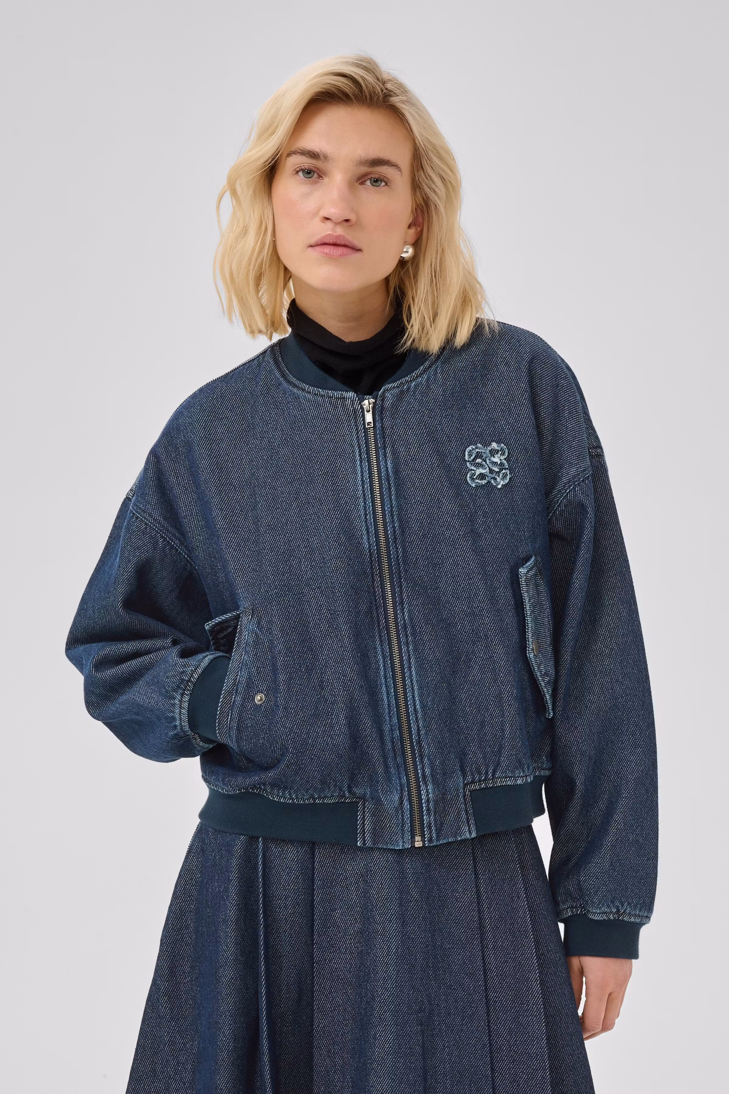 MWMegan Outerwear LOOKBOOK FRONT 10705720-100061
