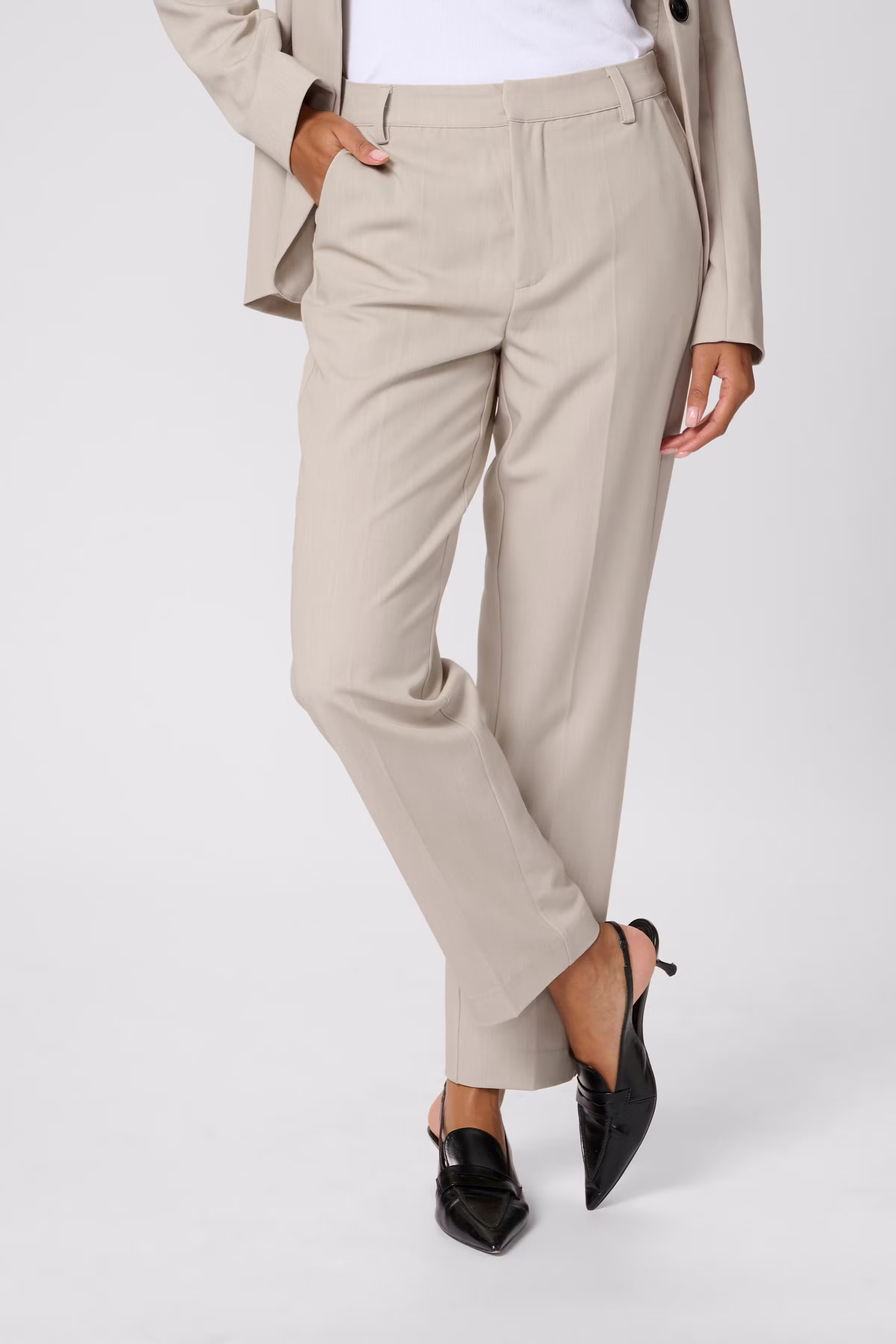 KAsakura Zipper Pants LOOKBOOK FRONT 10507770-1513051