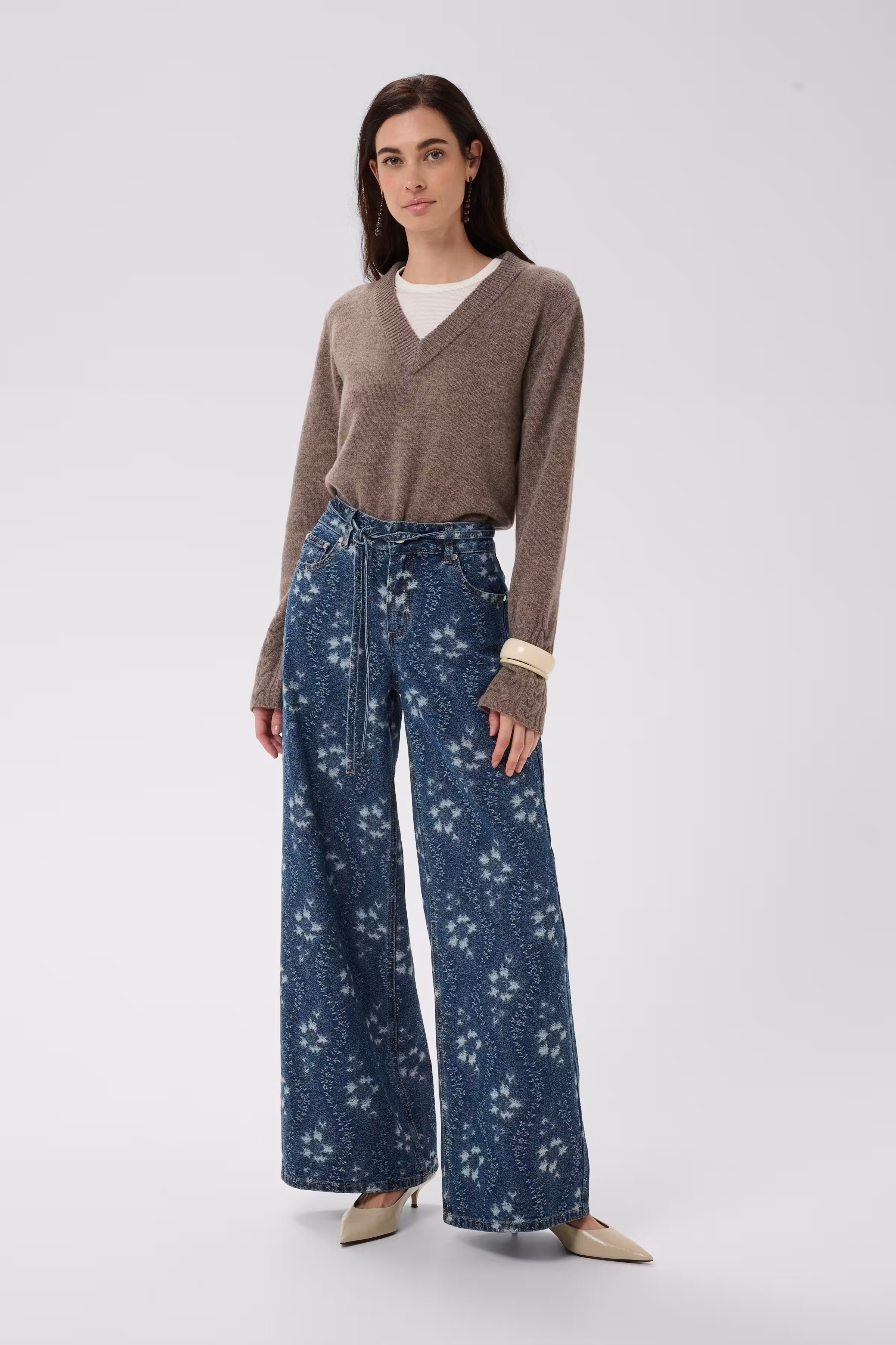 CUjilly Jeans LOOKBOOK FRONT 50112904-500028