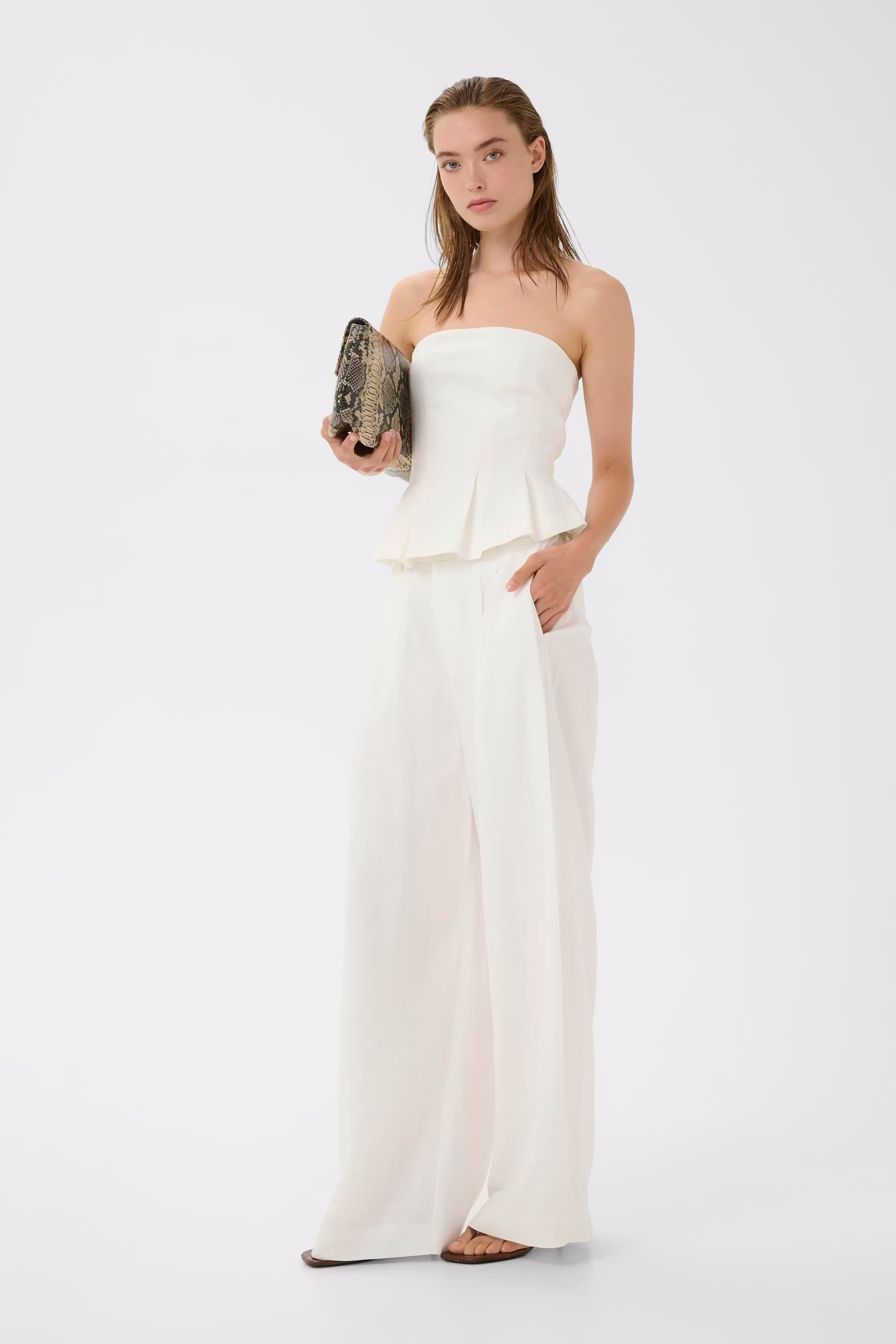 GZriava Leinenhosen LOOKBOOK FRONT 10911251-110601