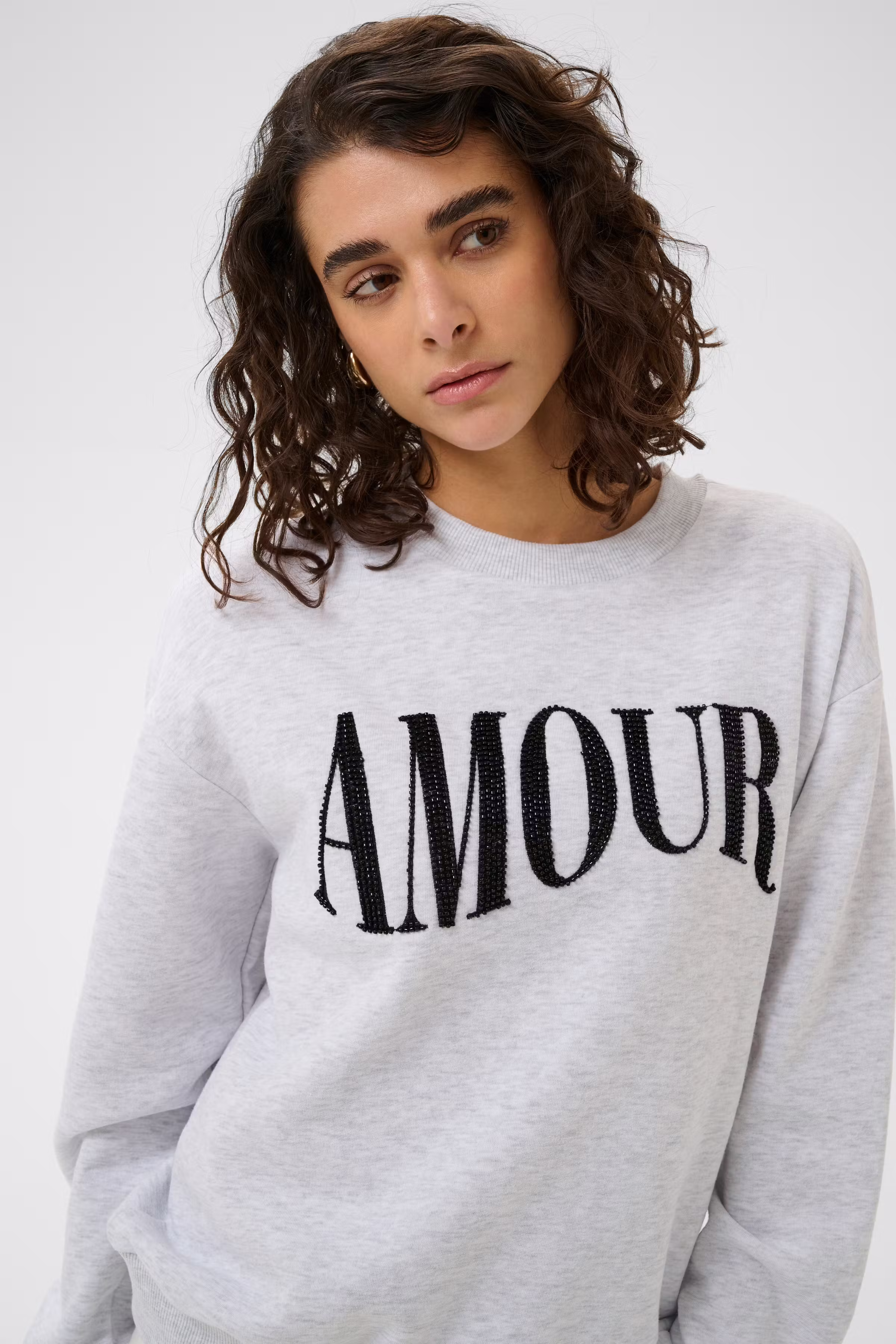 KAmelody Sweatshirt LOOKBOOK DETAIL 10511456-100126