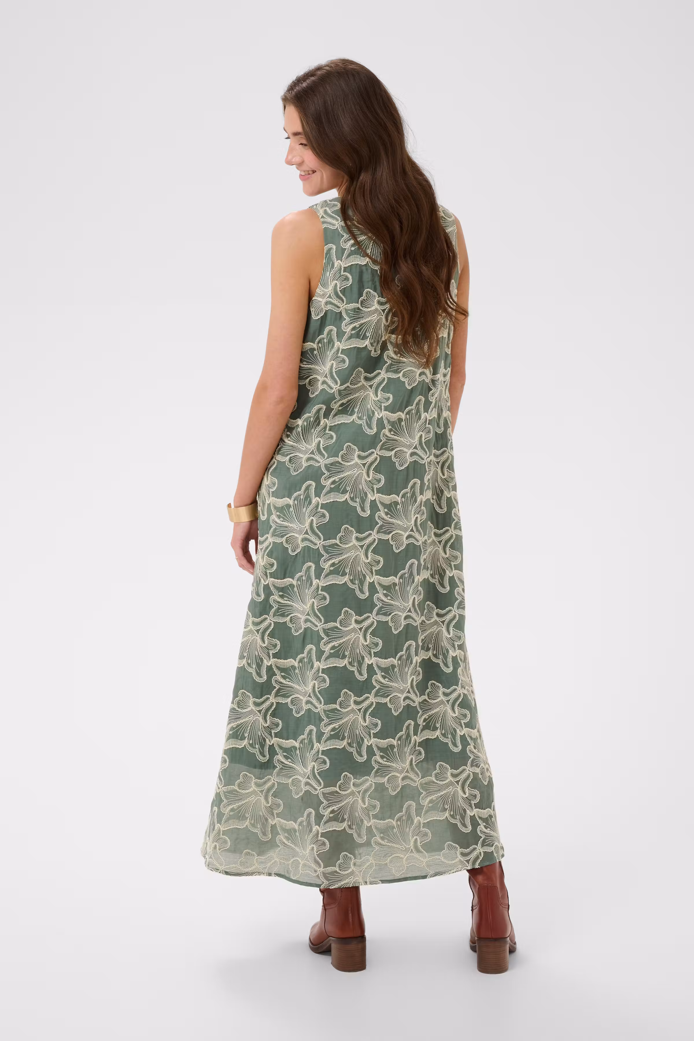 CRTorli Kleid LOOKBOOK BACK 10615204-180514