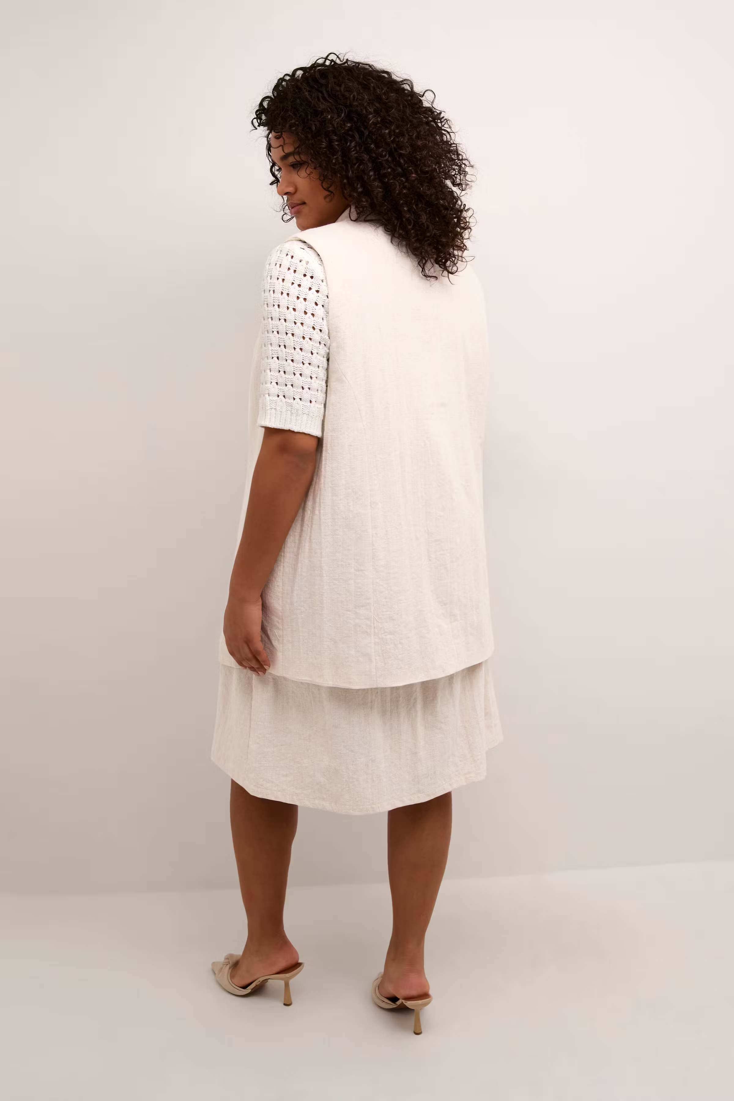 KCniella Vest LOOKBOOK BACK 10582303-1513051