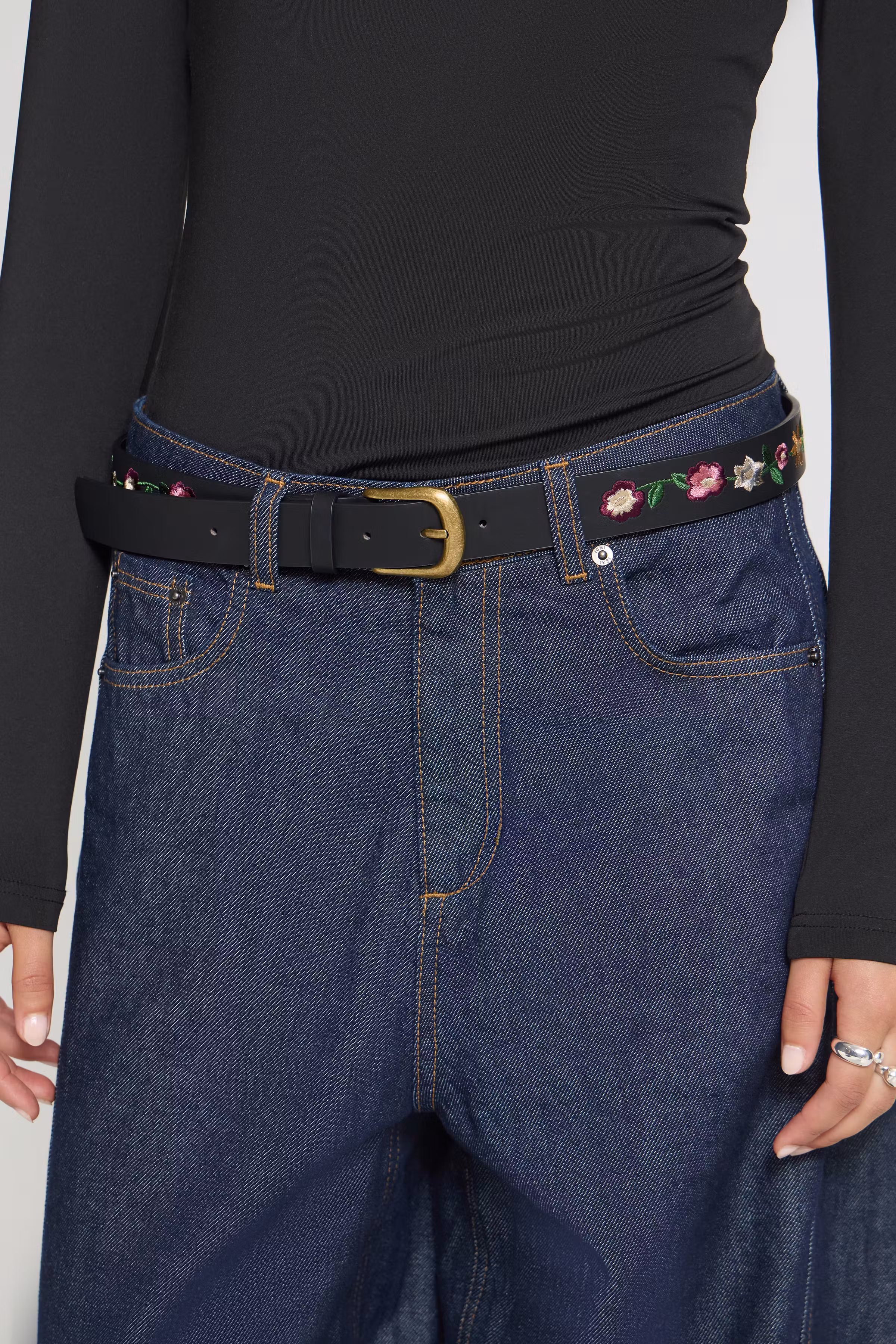 IARINNA Belte LOOKBOOK DETAIL 20126842-194008