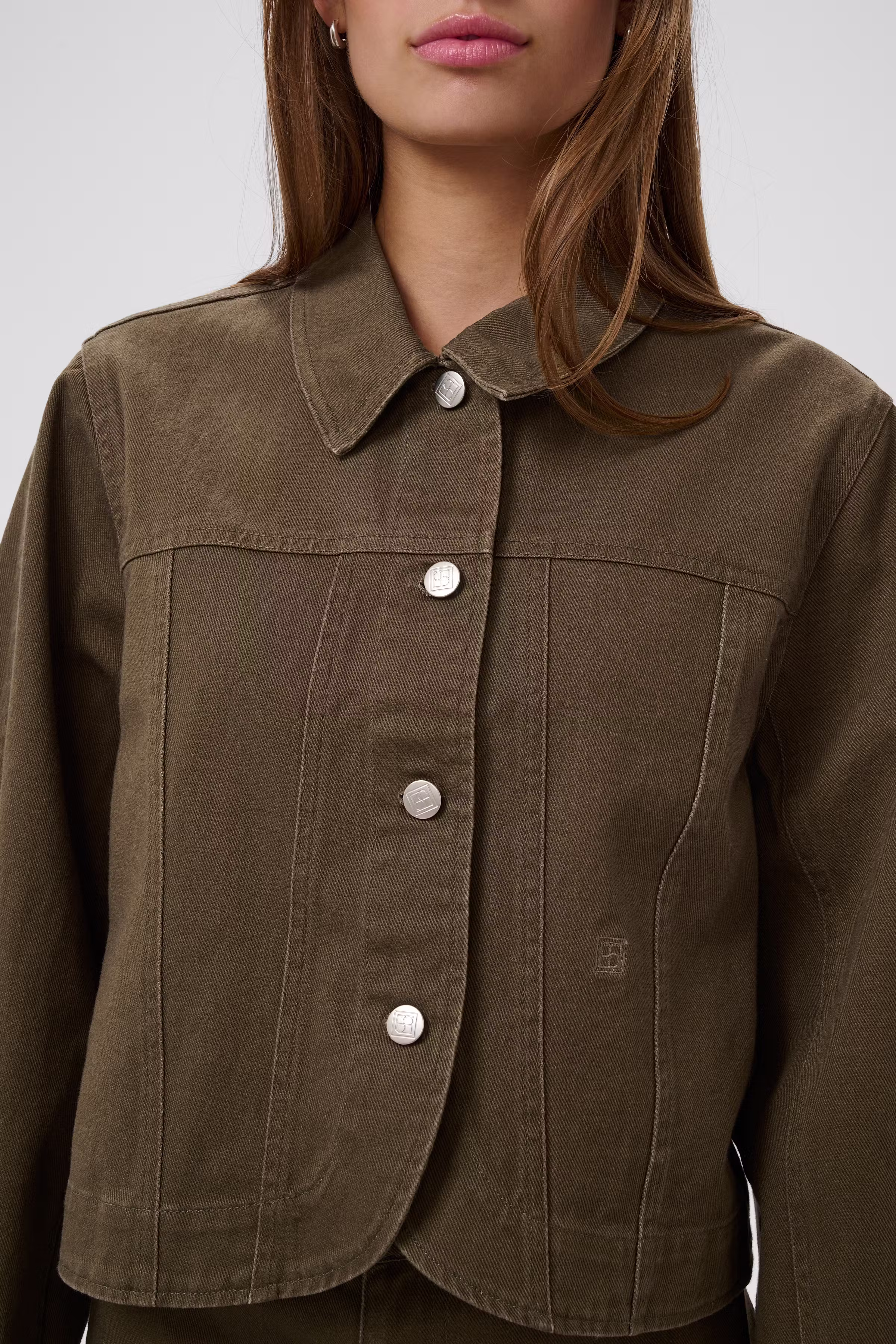 SLSanaga LOOKBOOK DETAIL 30409344-190618