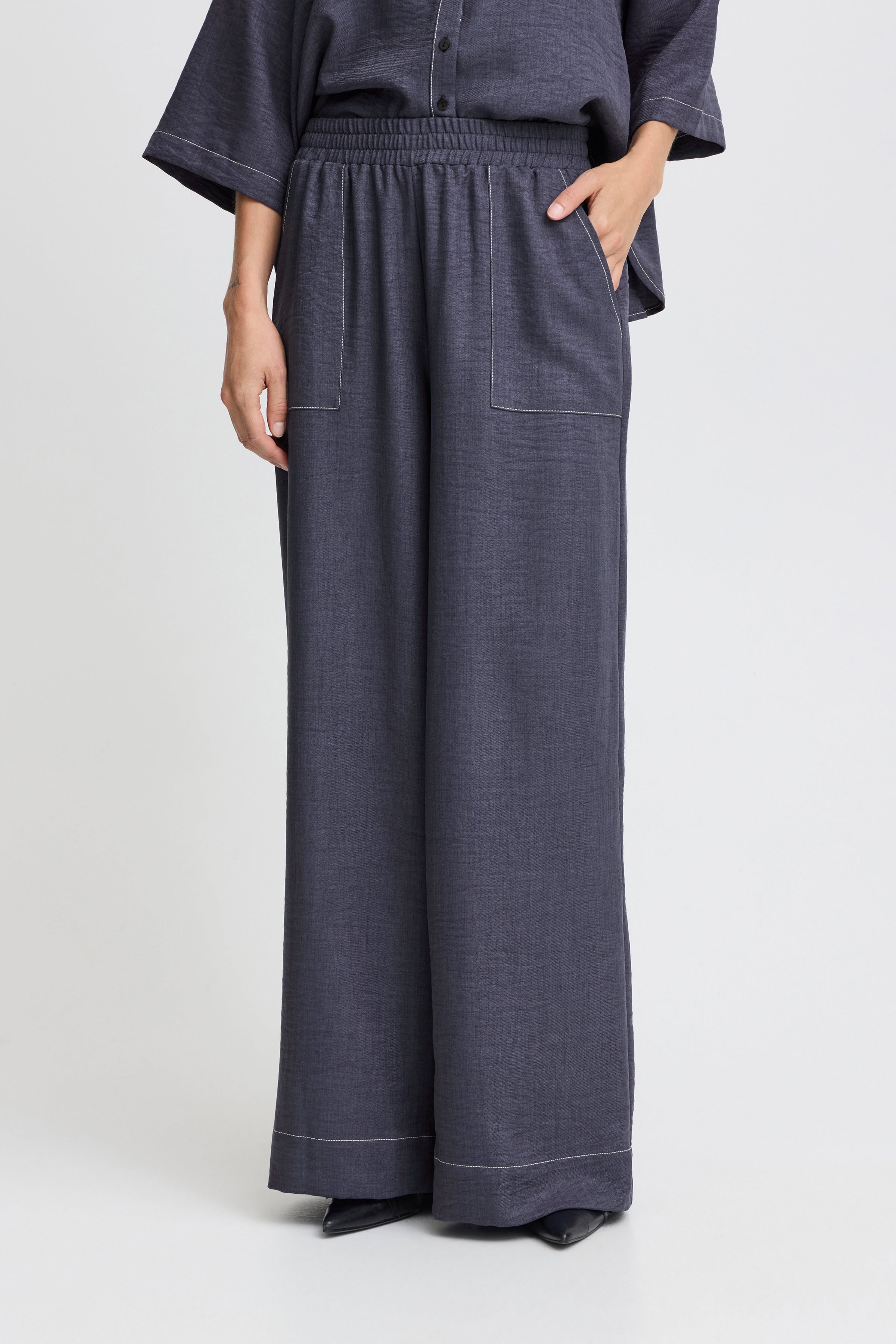 IXELSIE Trousers LOOKBOOK FRONT 20123570-174021