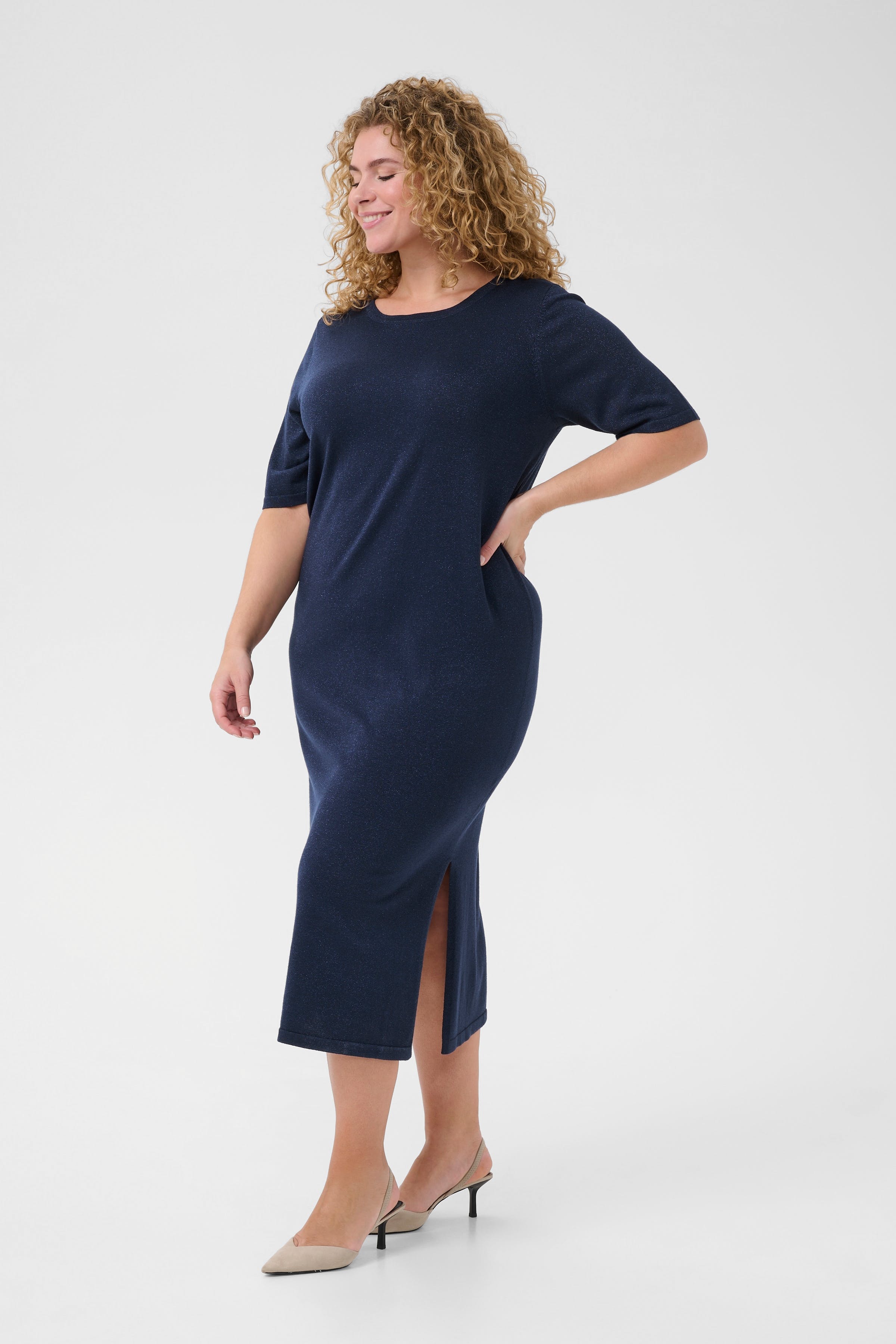 KCregitta Dress LOOKBOOK FRONT 10583272-194020