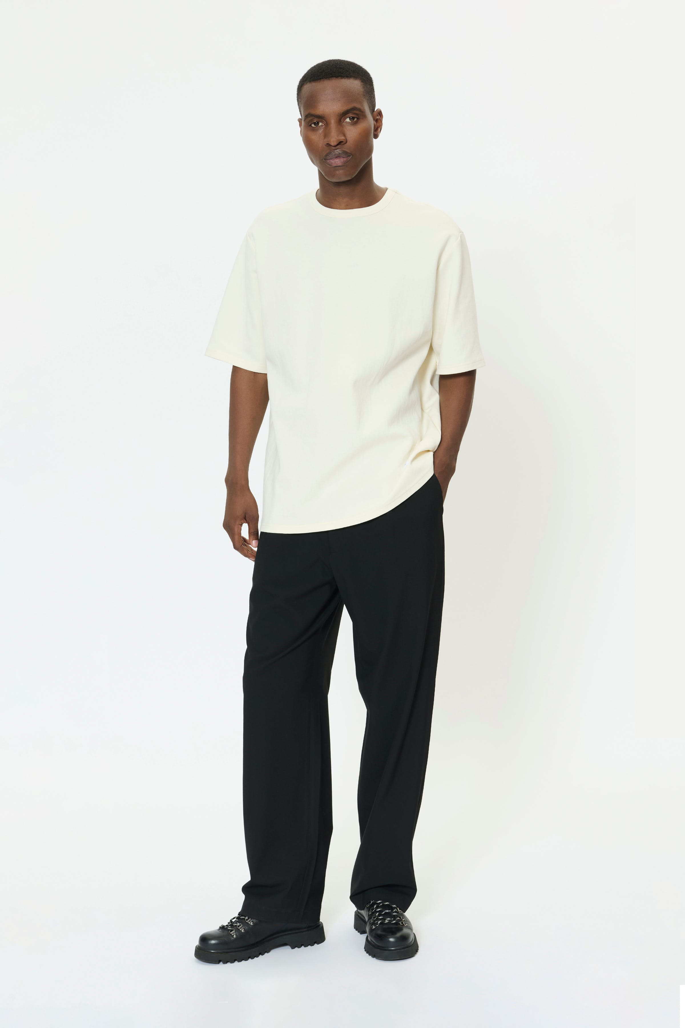 MAChino Trousers LOOKBOOK FRONT 30209212-300275