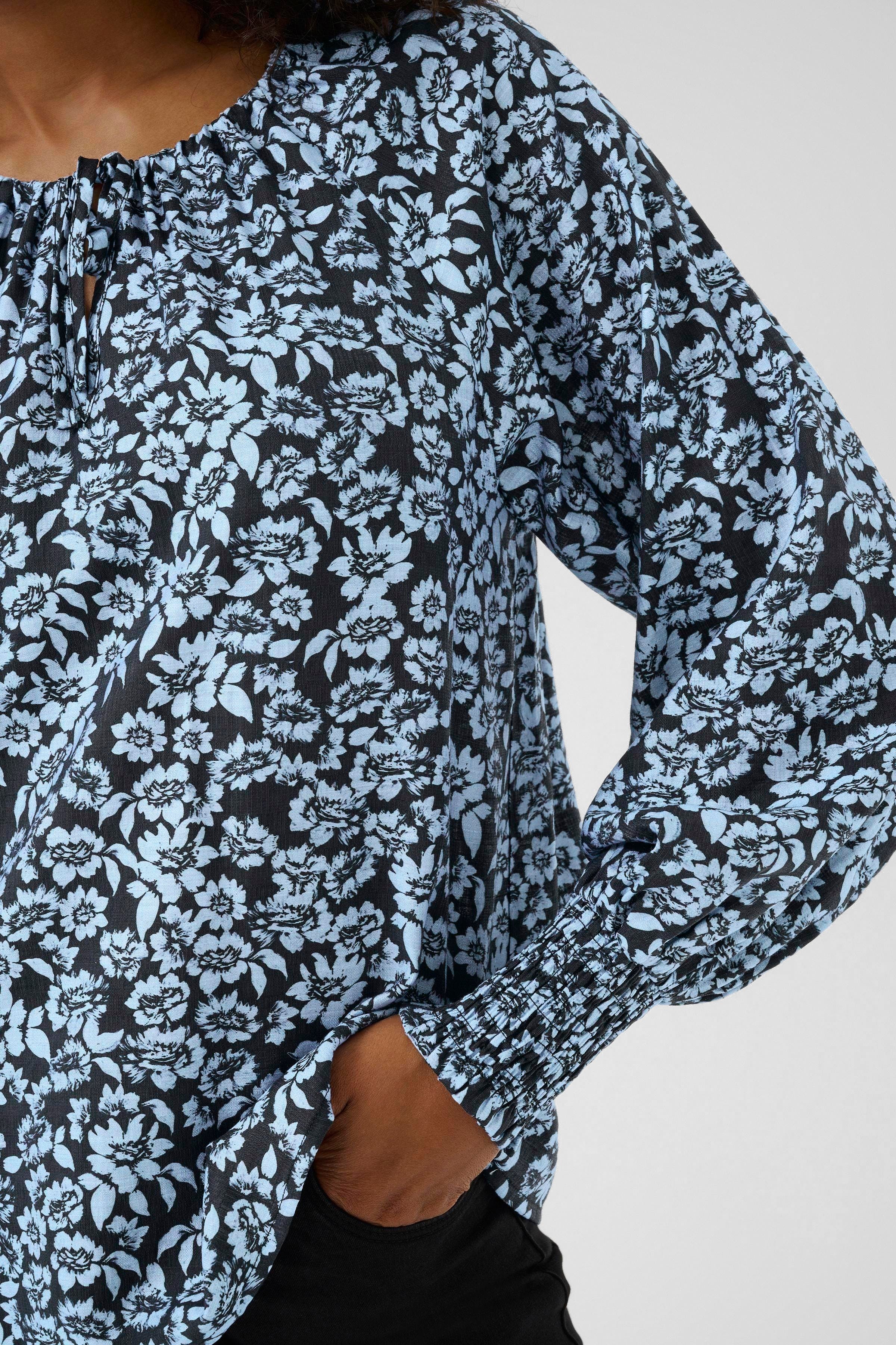 KAamanda Bluse LOOKBOOK DETAIL 10510330-107720