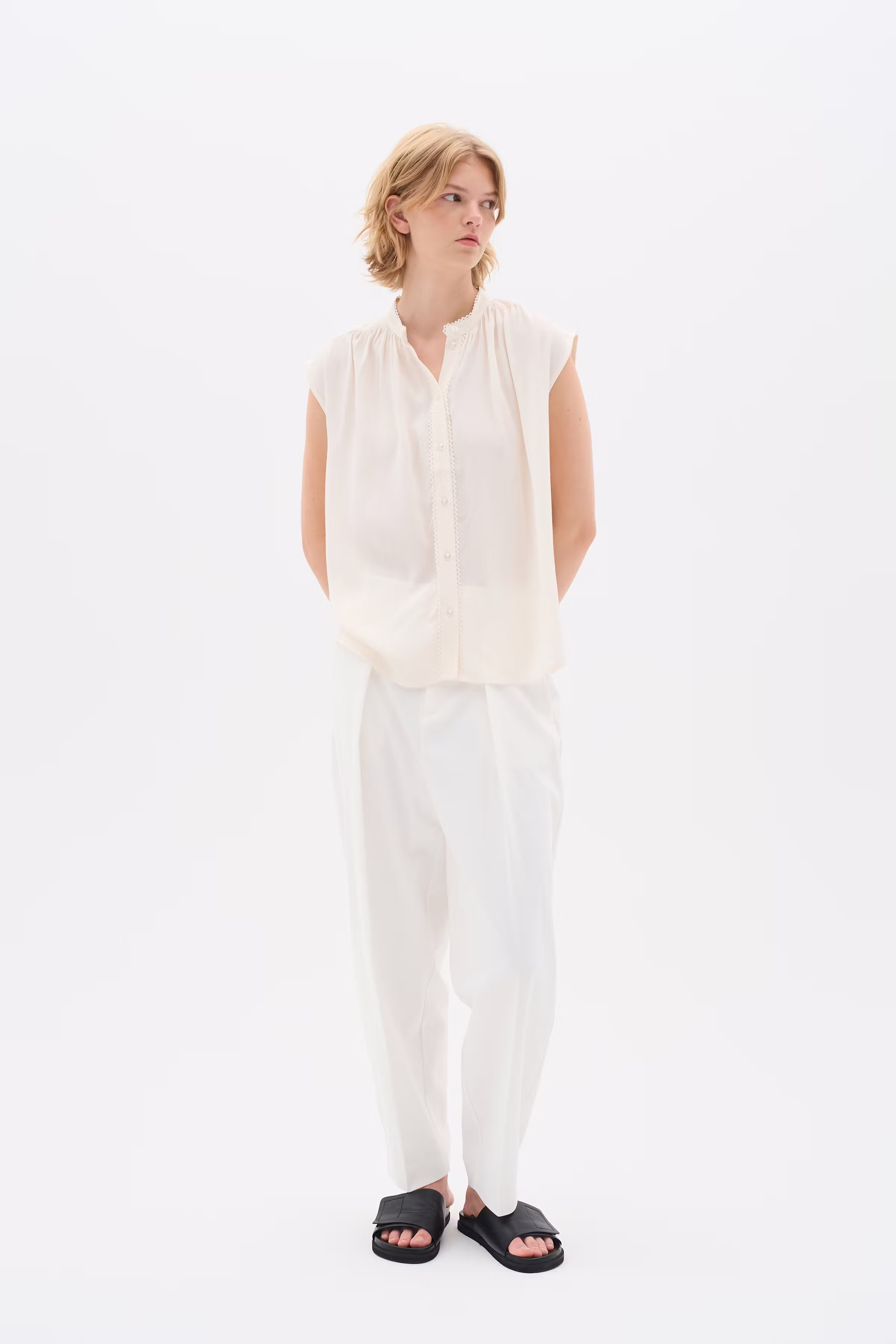 FallonIW LOOKBOOK FRONT 30110443-110701