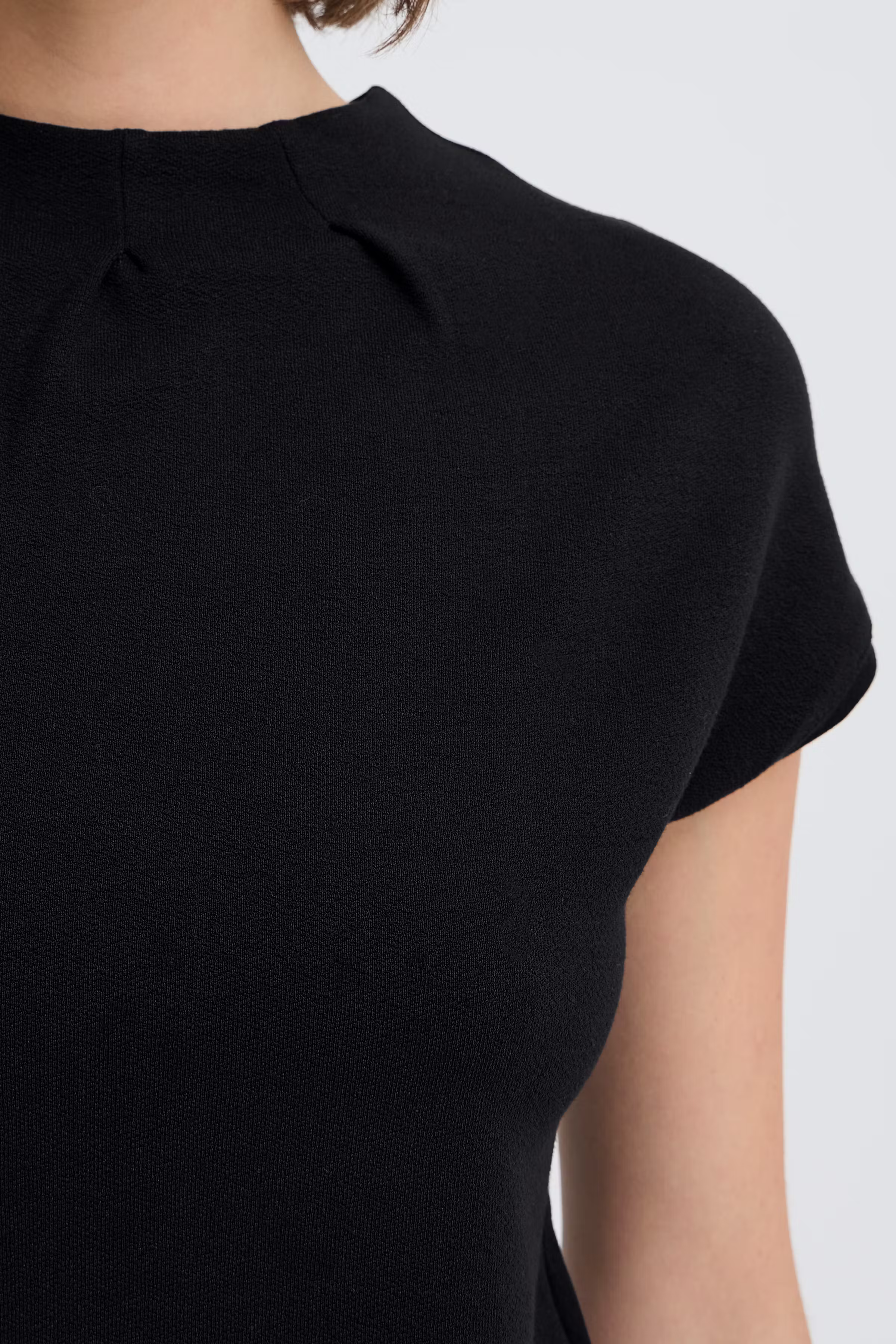 ZASKATERFR KORTERMET BLUSE LOOKBOOK DETAIL 20606485-60096