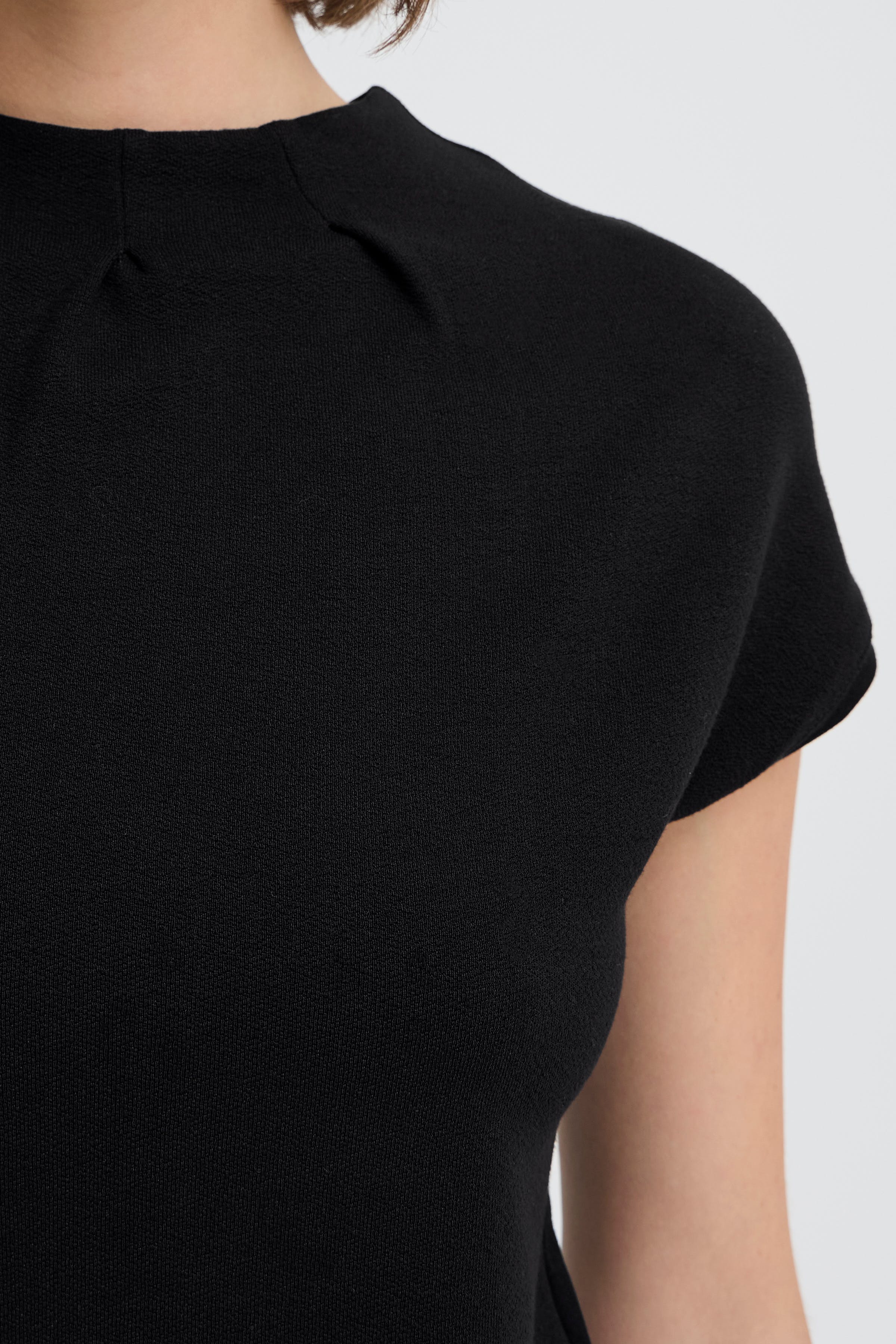 ZASKATERFR KORTERMET BLUSE LOOKBOOK DETAIL 20606485-60096