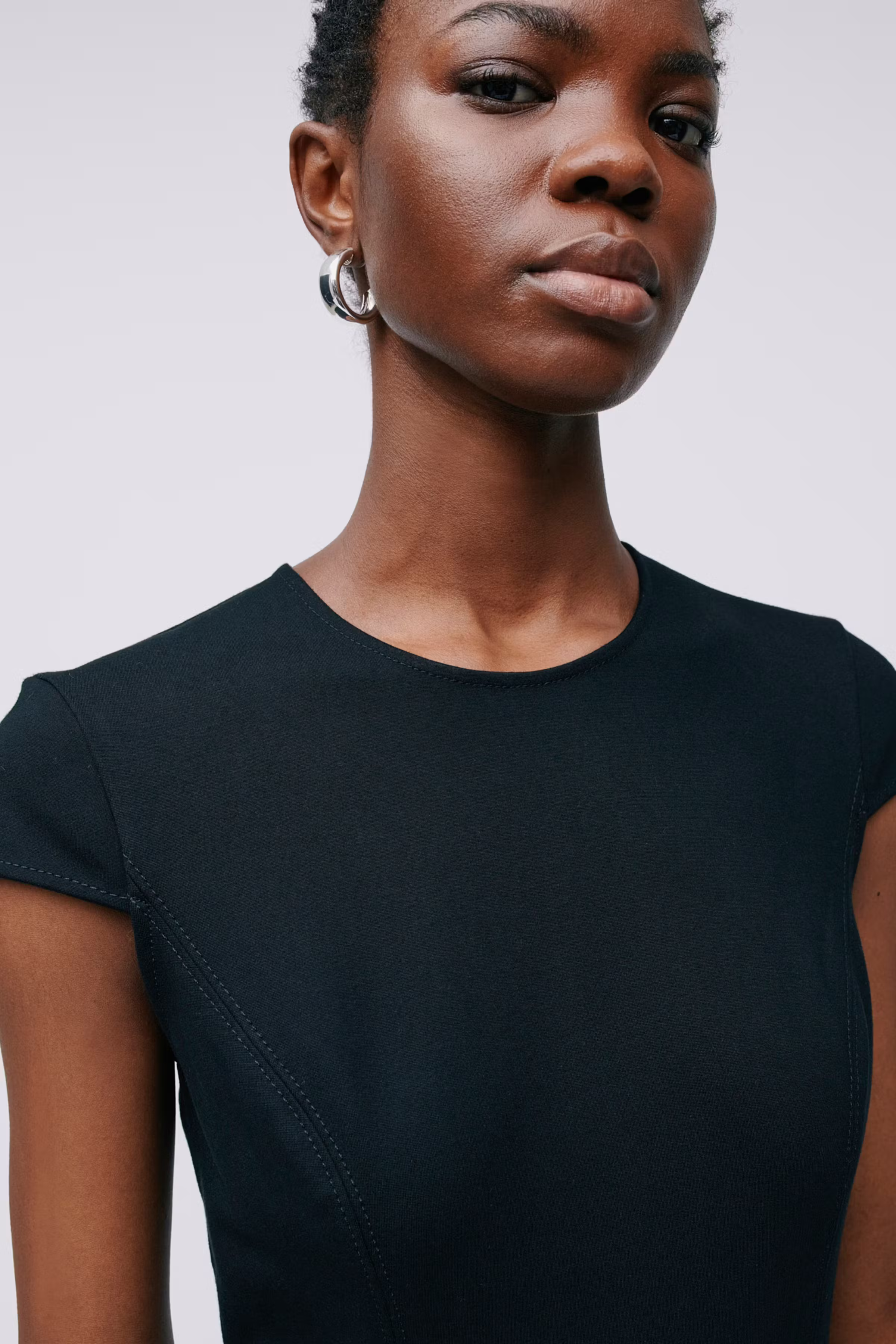 DAFNI Kleid LOOKBOOK DETAIL 30600411-BK999