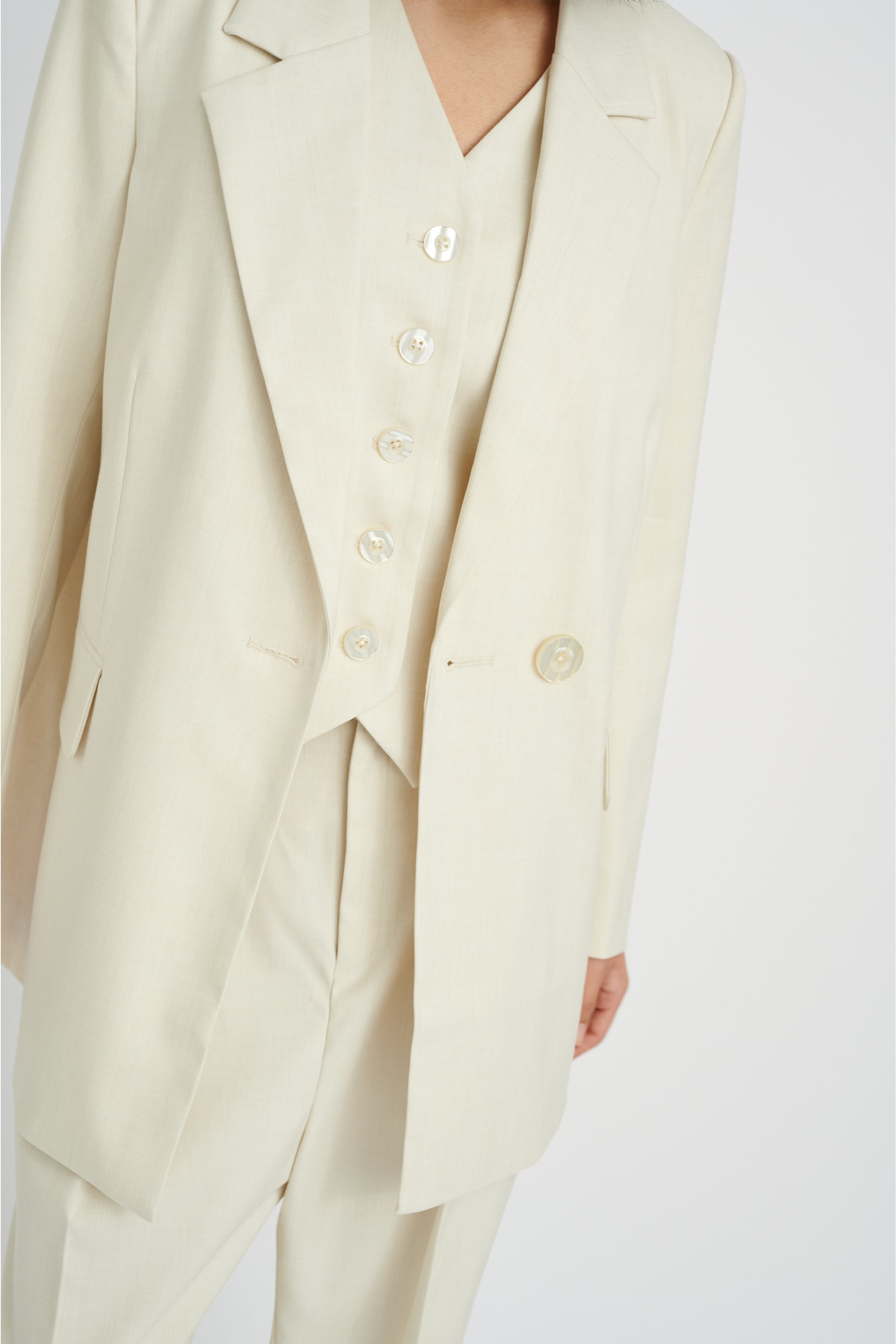 KyrahIW Vest LOOKBOOK DETAIL 30108182-1200001