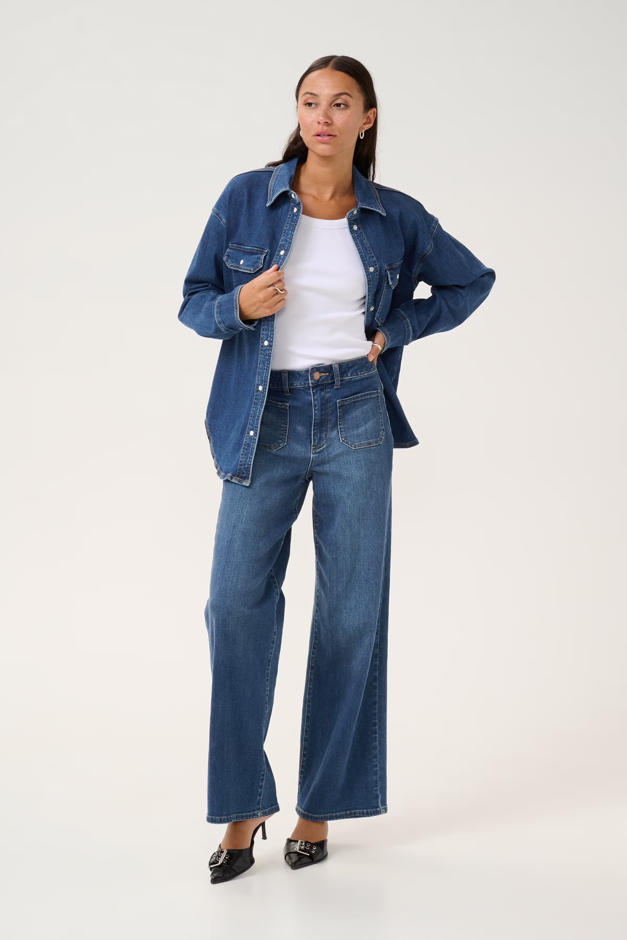 KAsinem Denimskjorte LOOKBOOK FRONT 10509787-102272