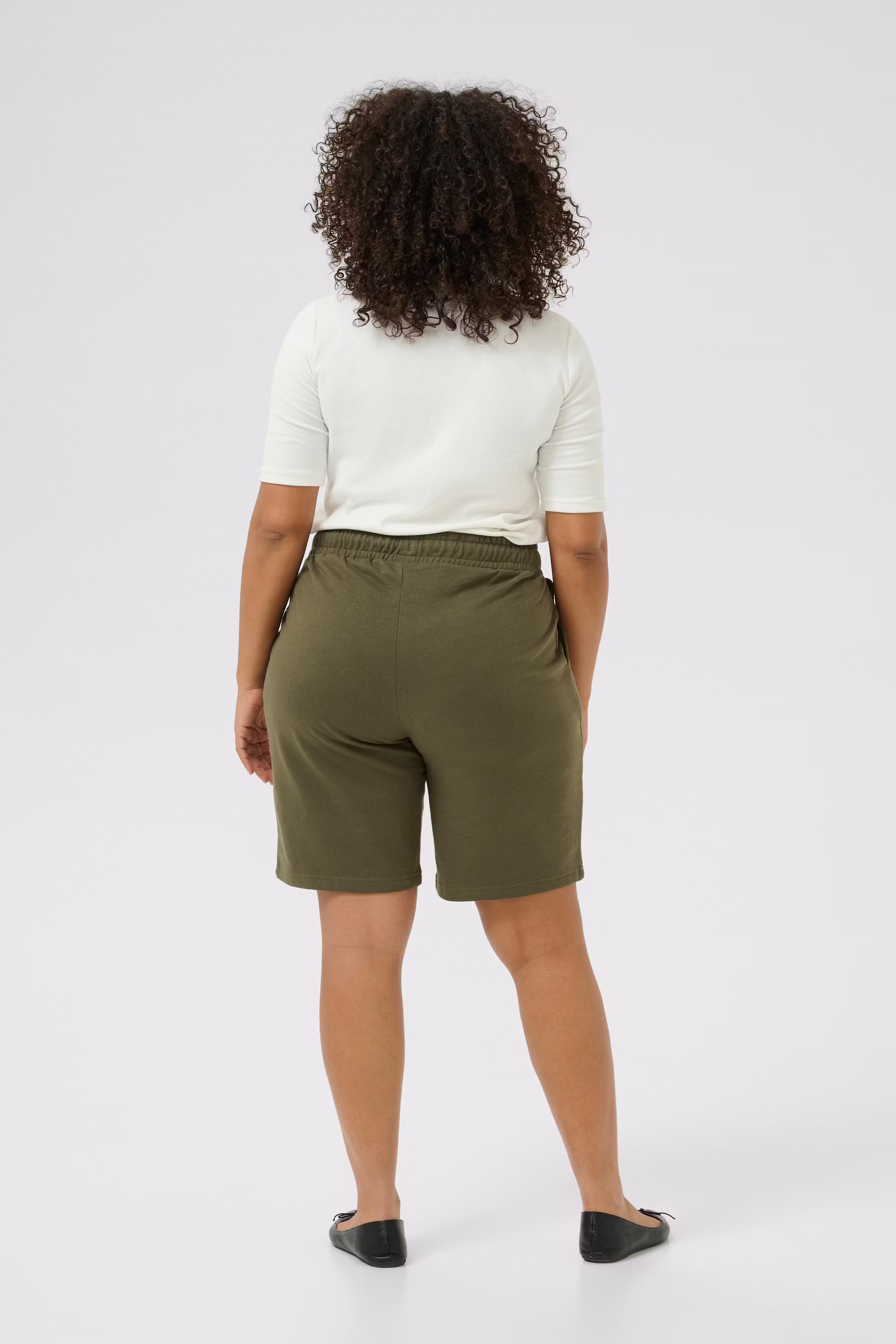 KCann Shorts LOOKBOOK BACK 10583544-190511