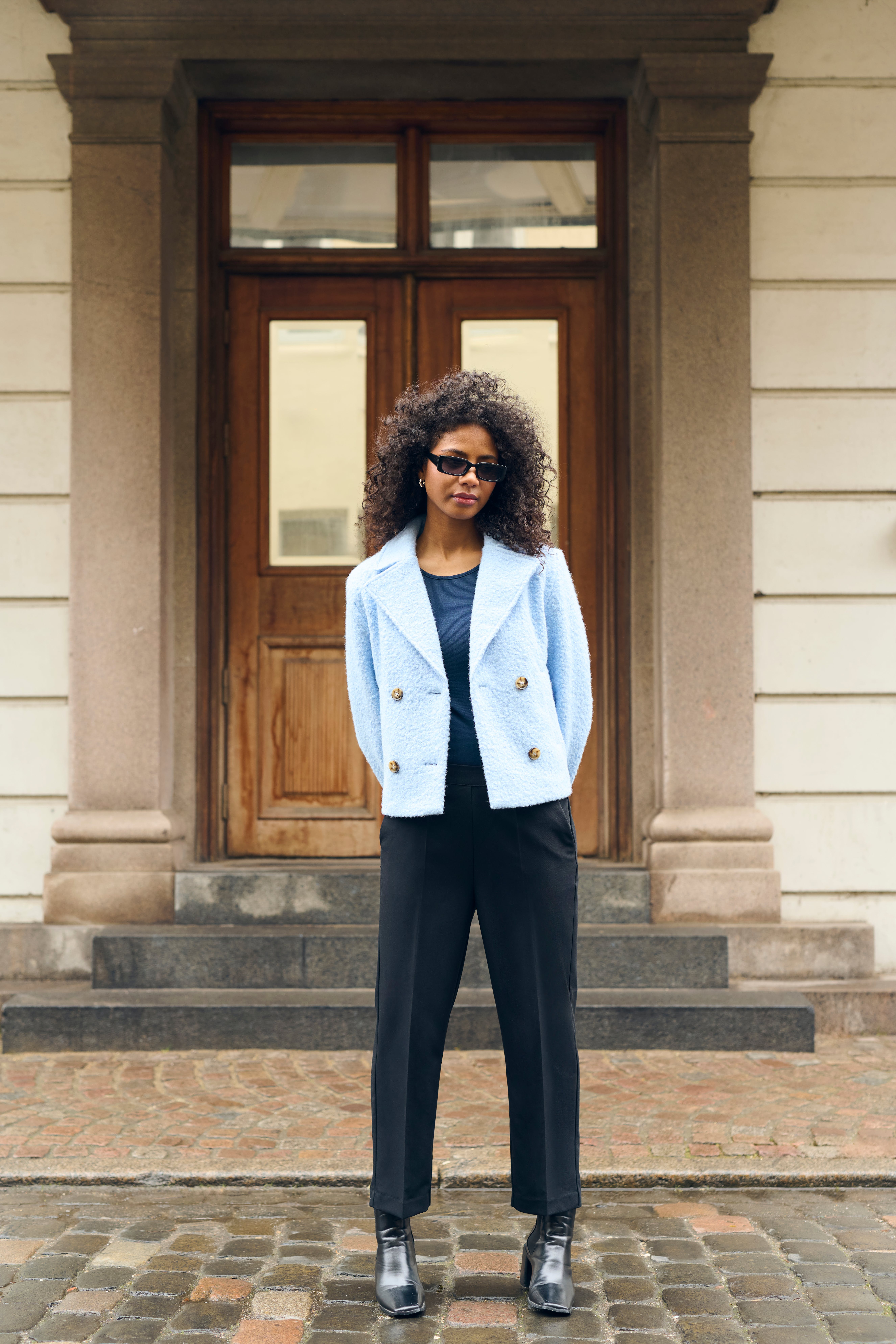 KAanne Mantel LOCATION NONE 10509486-154031