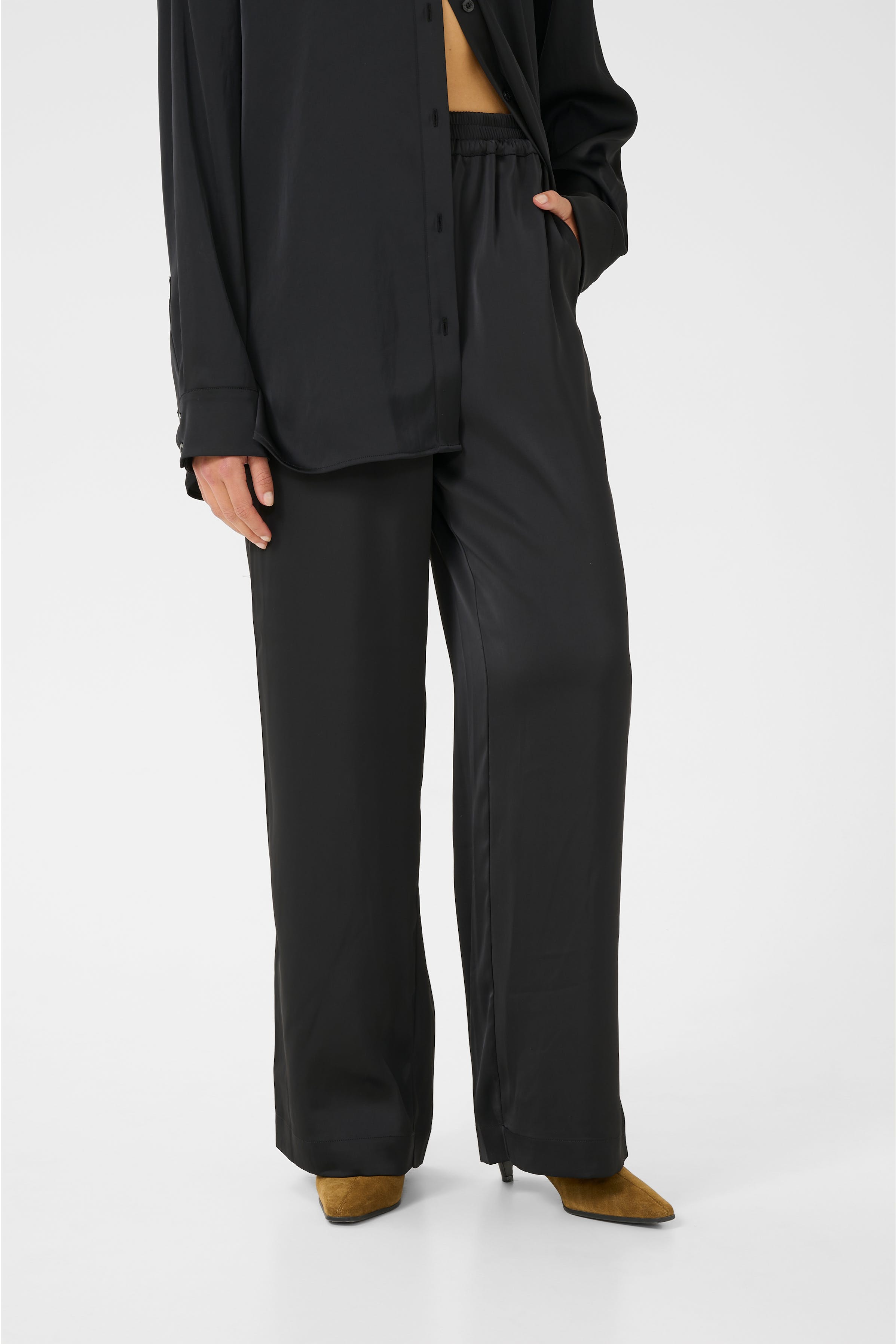 GZjessie Hose LOOKBOOK FRONT 10910671-100017