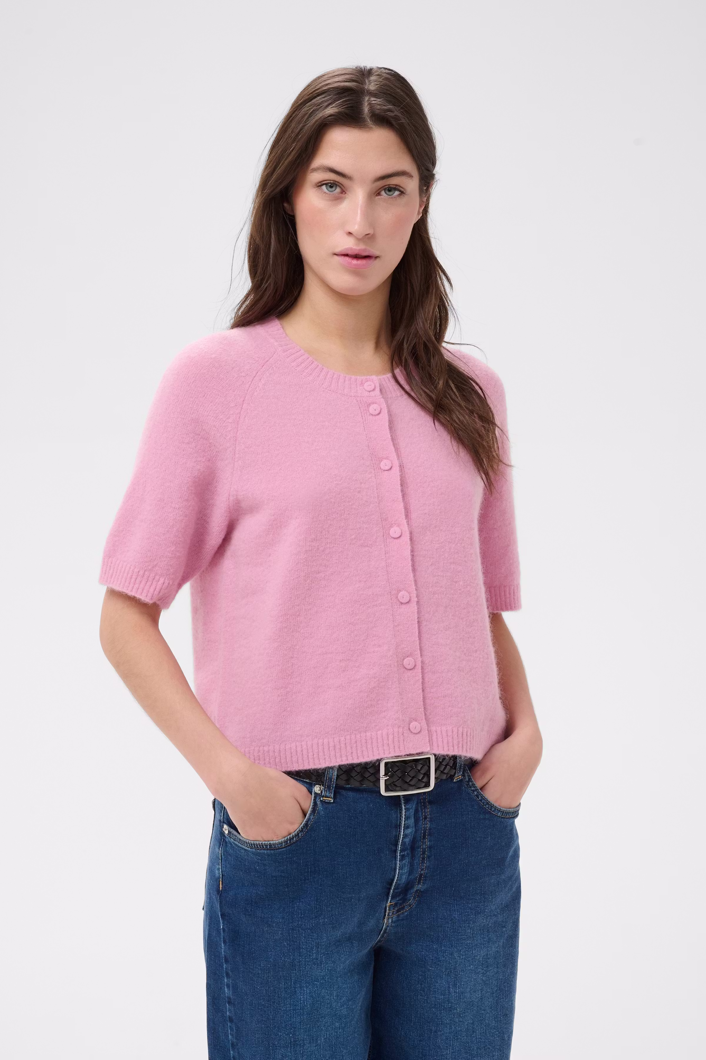 AnishaPW Cardigan LOOKBOOK FRONT 30310399-142307