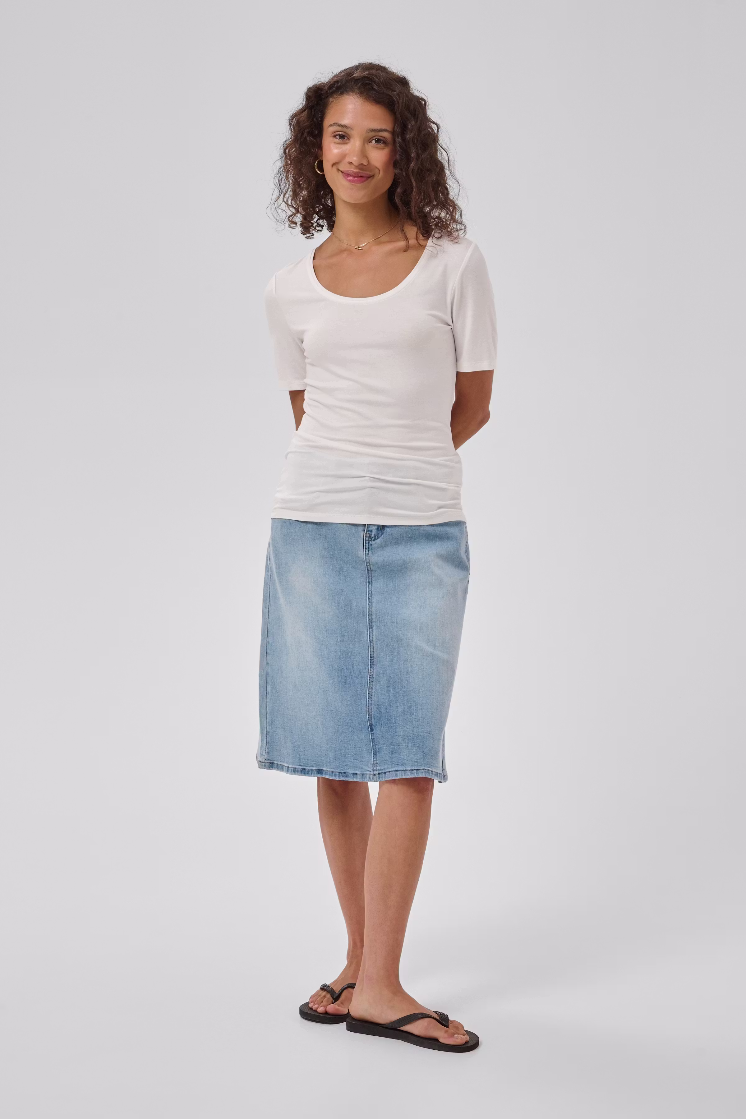 LCTia T-shirt LOOKBOOK FRONT 10651153-110602