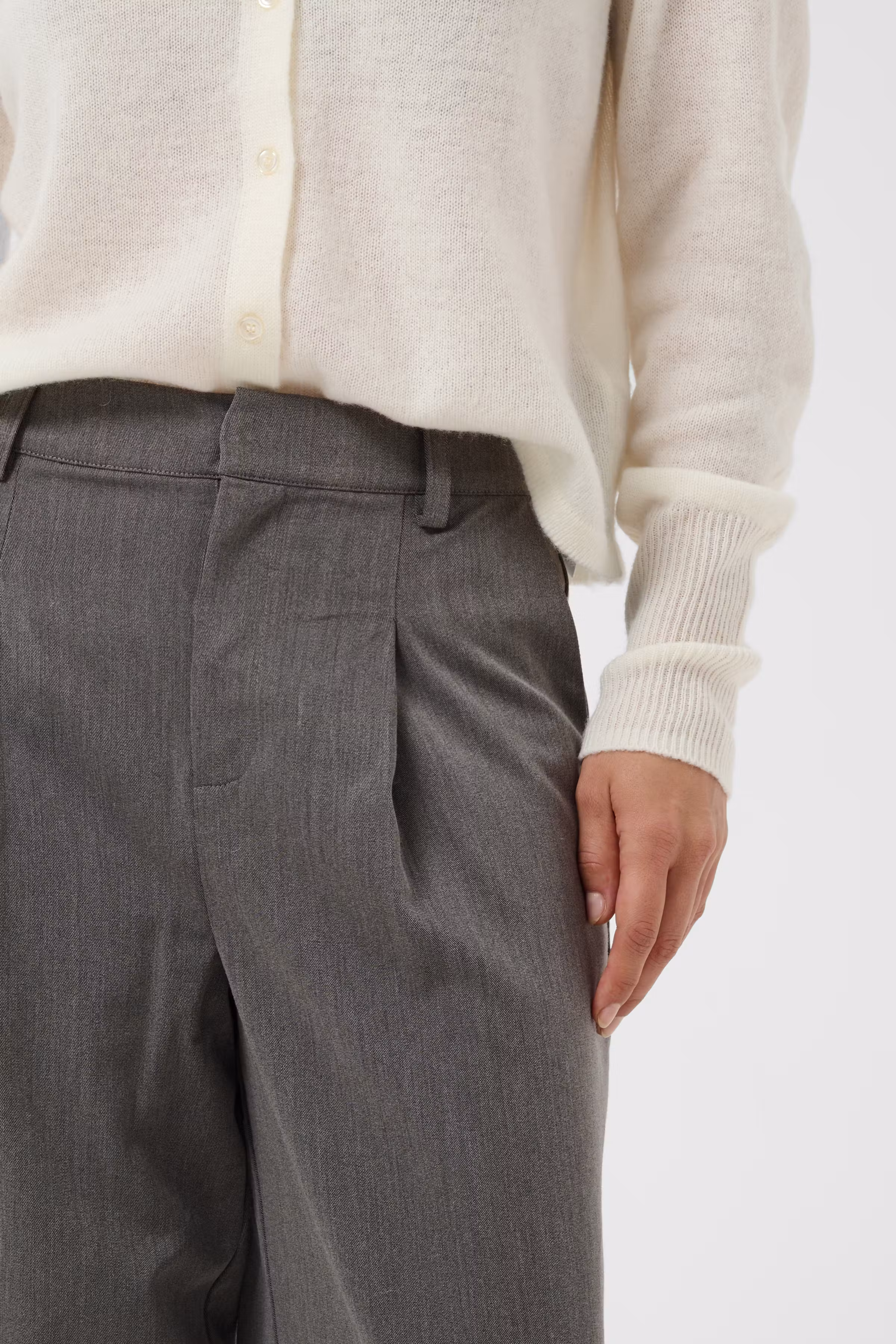 KAsakura Trousers LOOKBOOK DETAIL 10512298-100125