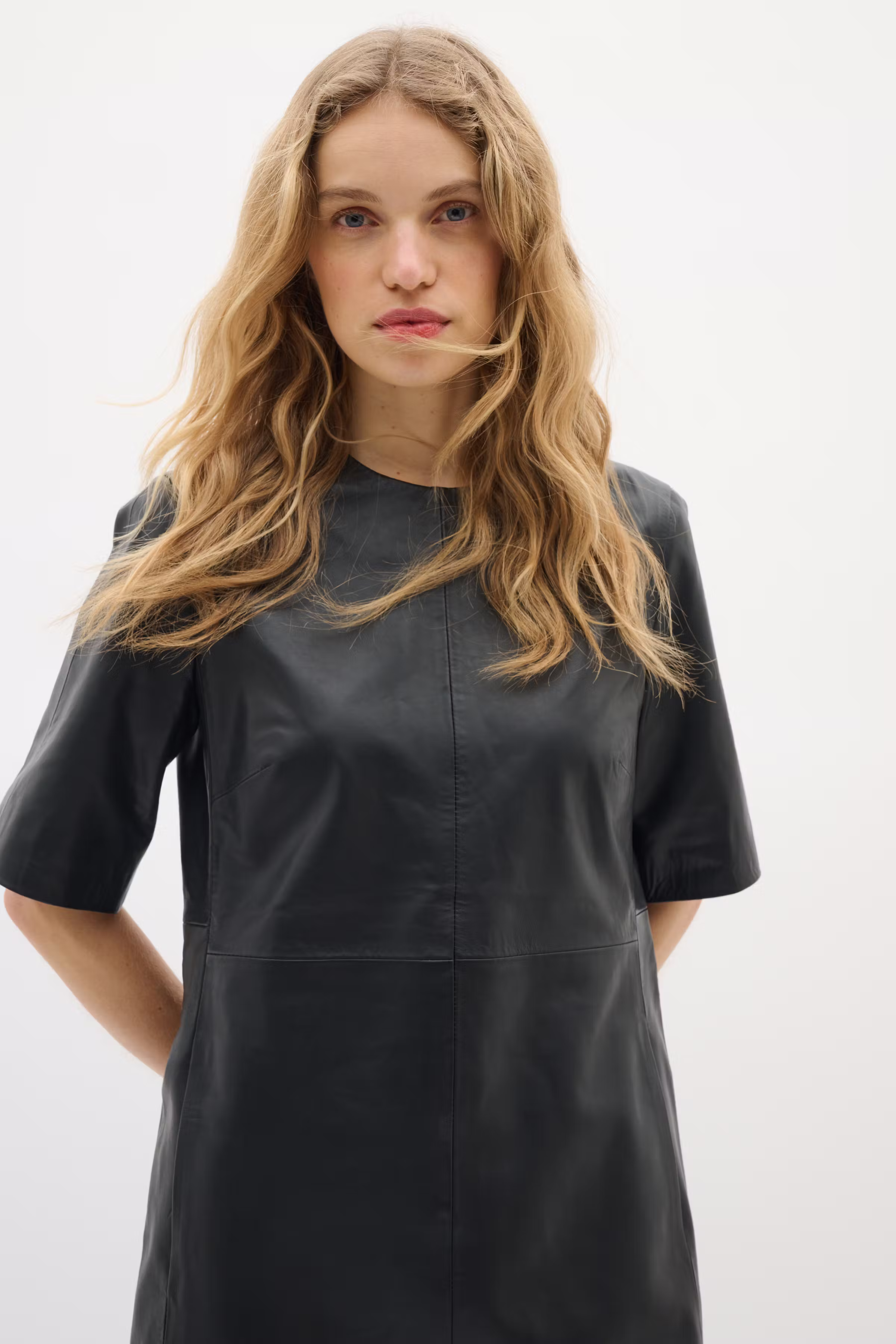 BrodiaIW Jurk LOOKBOOK FRONT 30110998-194008