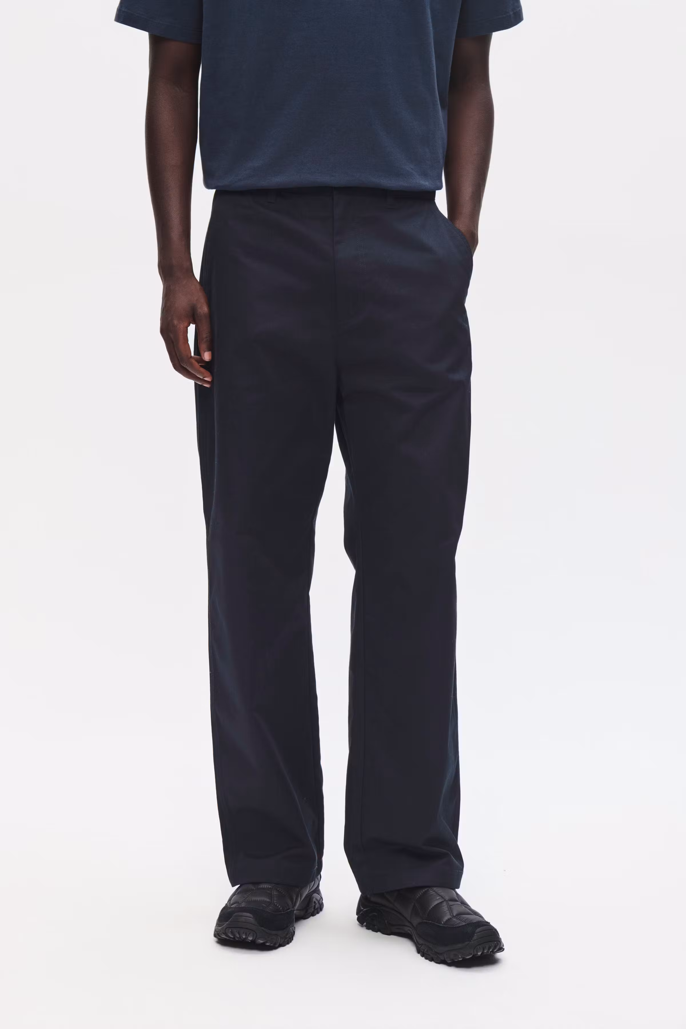 WWMaison Hose LOOKBOOK FRONT 30252370-194011