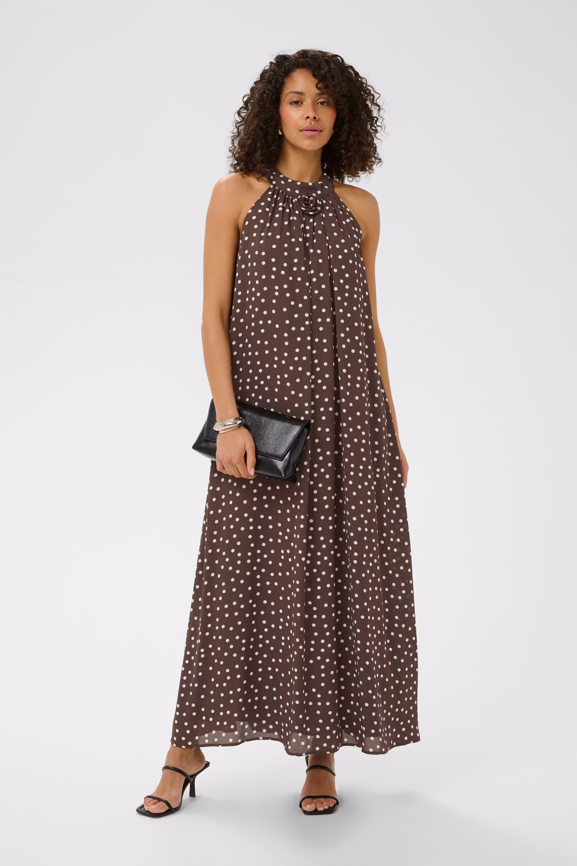 KAlorinda Kjole LOOKBOOK FRONT 10512172-109878