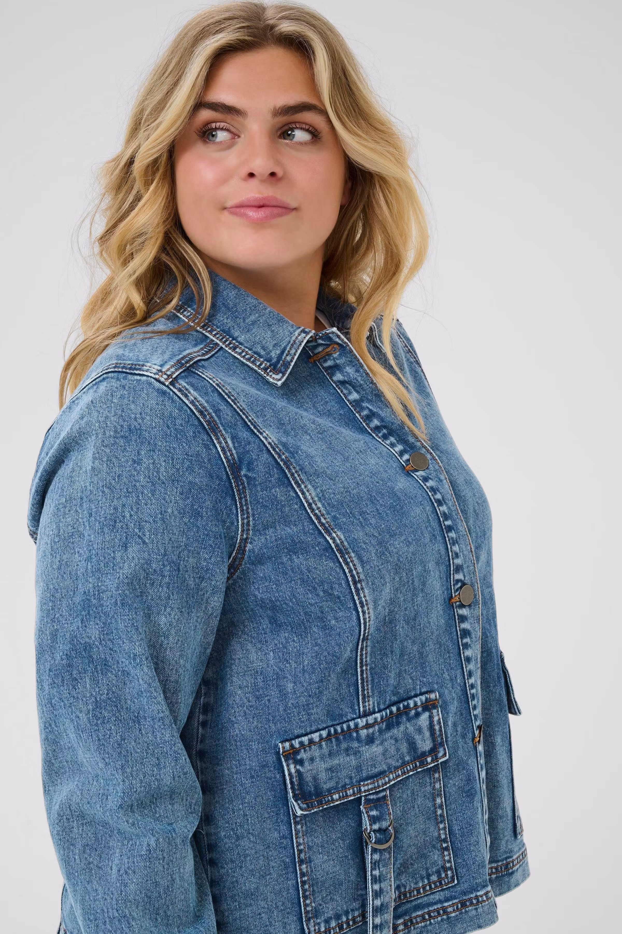 KCelona Casual Jacke LOOKBOOK DETAIL 10583400-107716