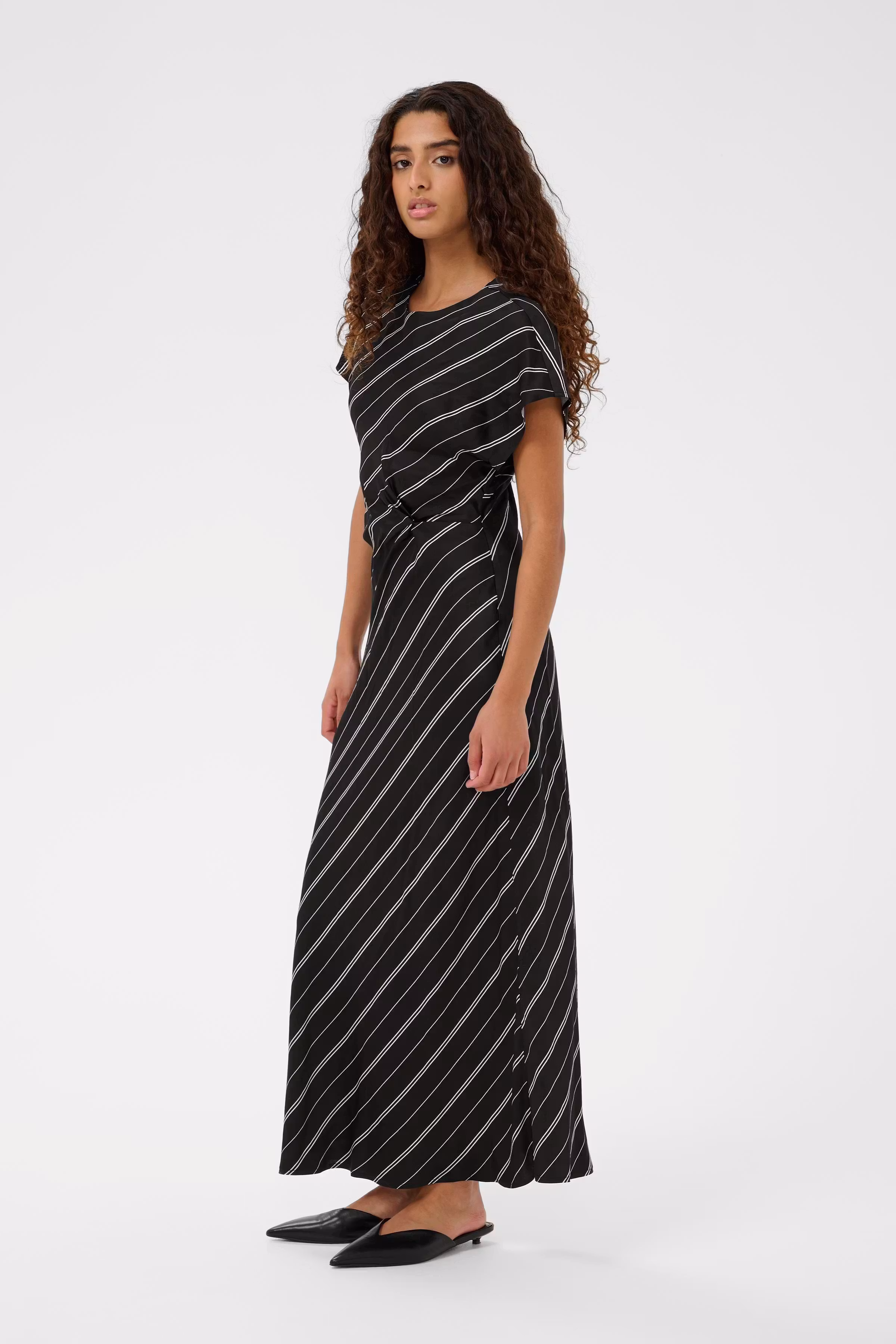 SLMarcela Dress LOOKBOOK FRONT 30408920-304533