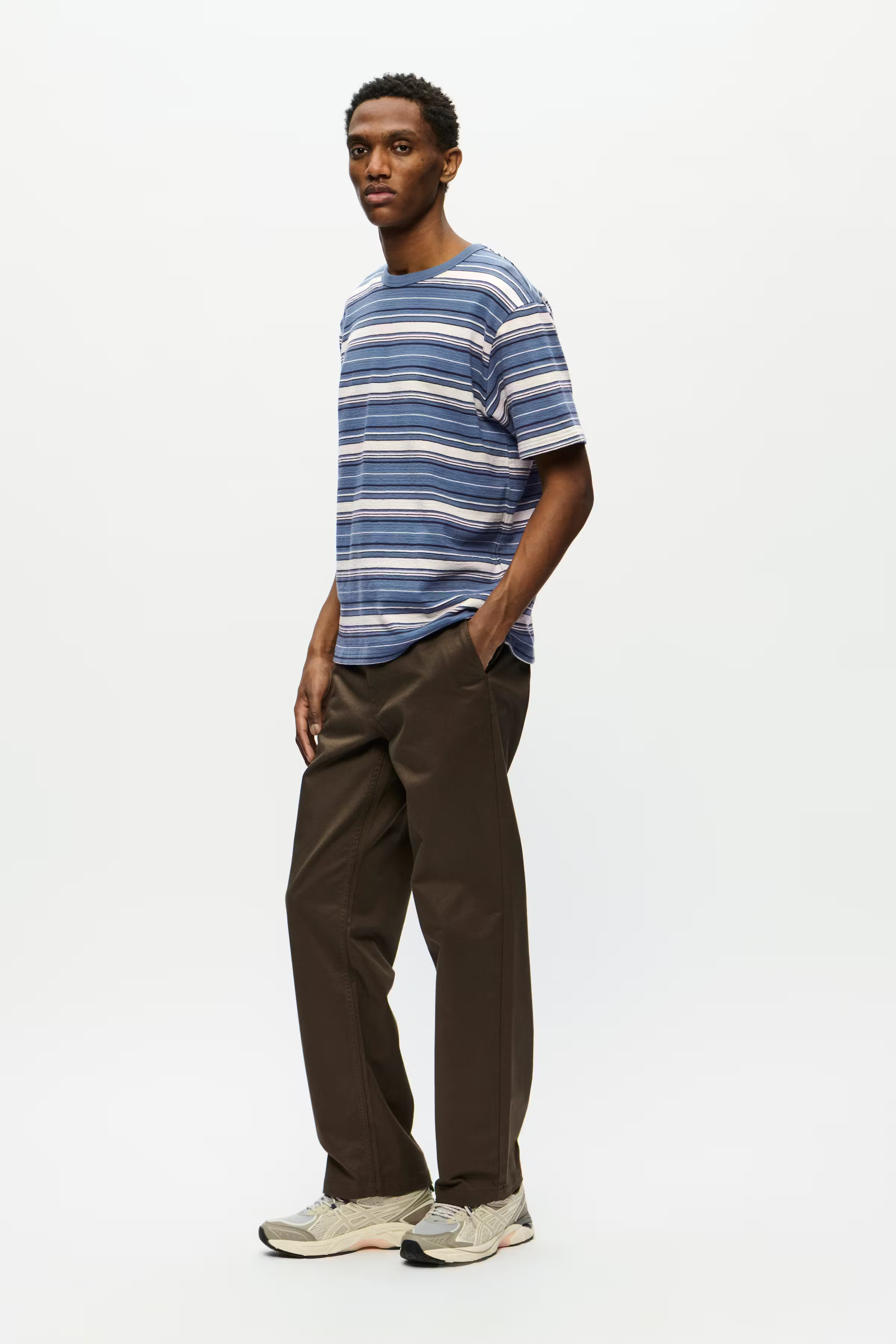 WWEaston T-shirt LOOKBOOK FRONT 30251540-304133