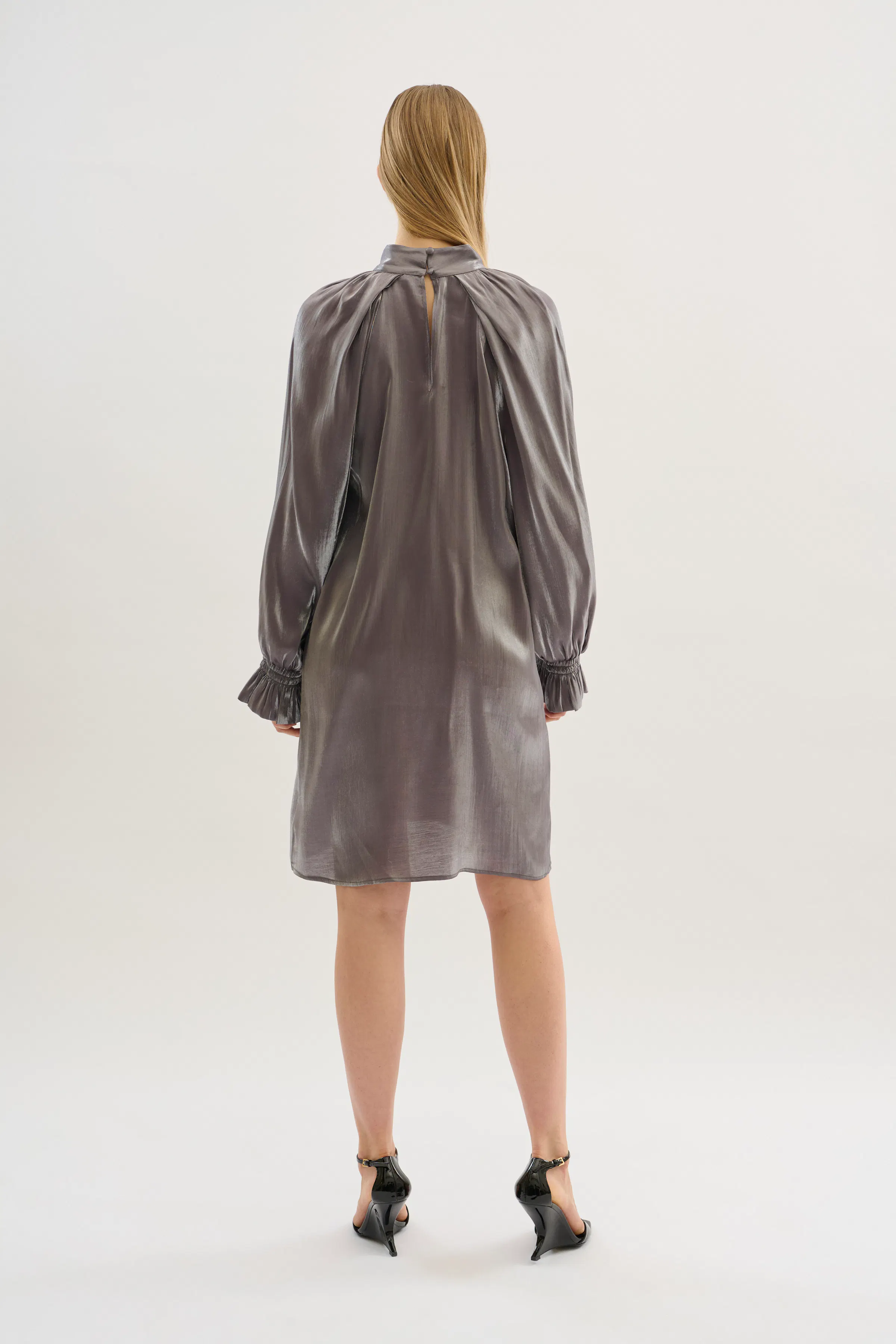 KBSacha Kjole LOOKBOOK BACK 10105214-185206