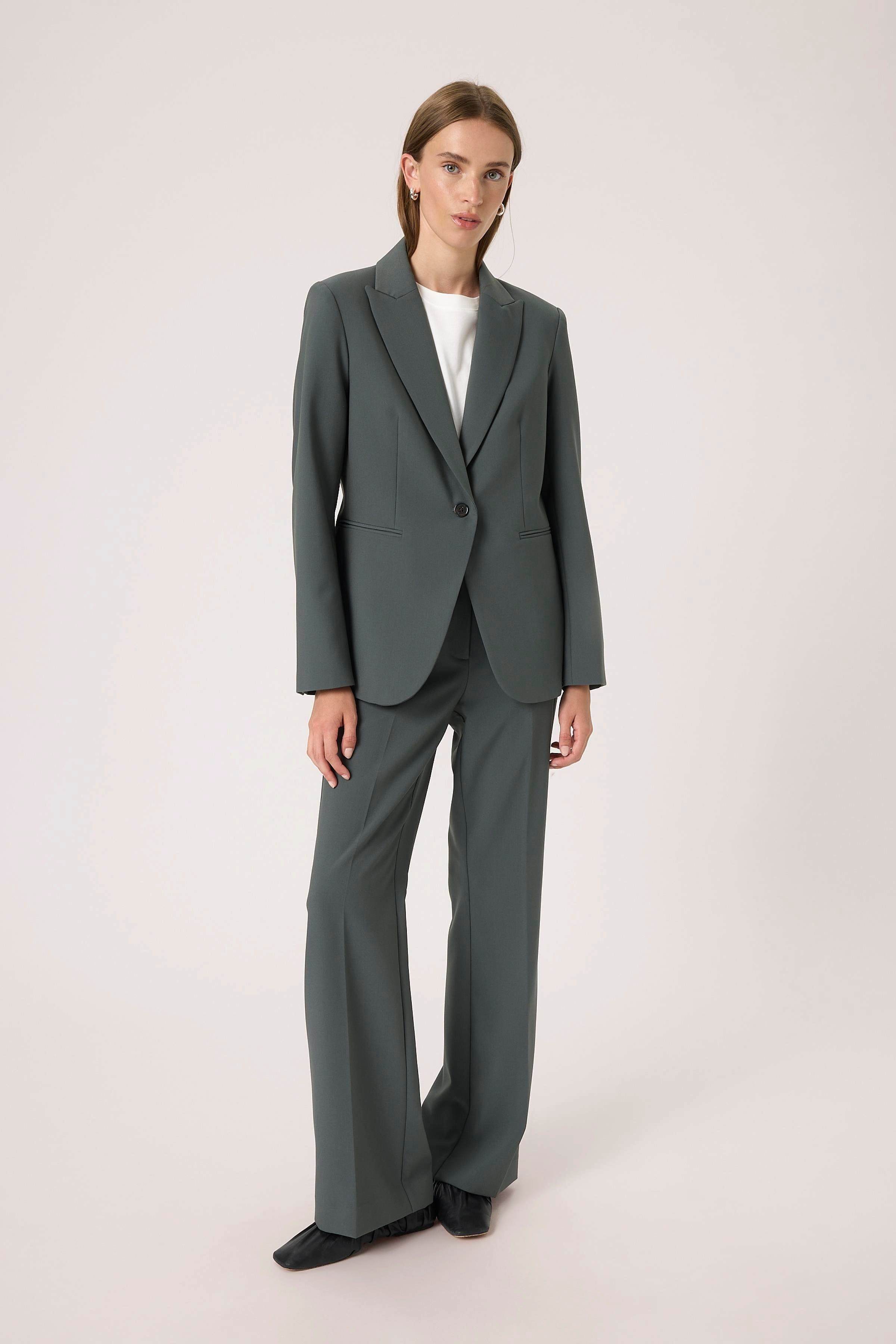 SLCorinne Blazer LOOKBOOK FRONT 30407532-195004