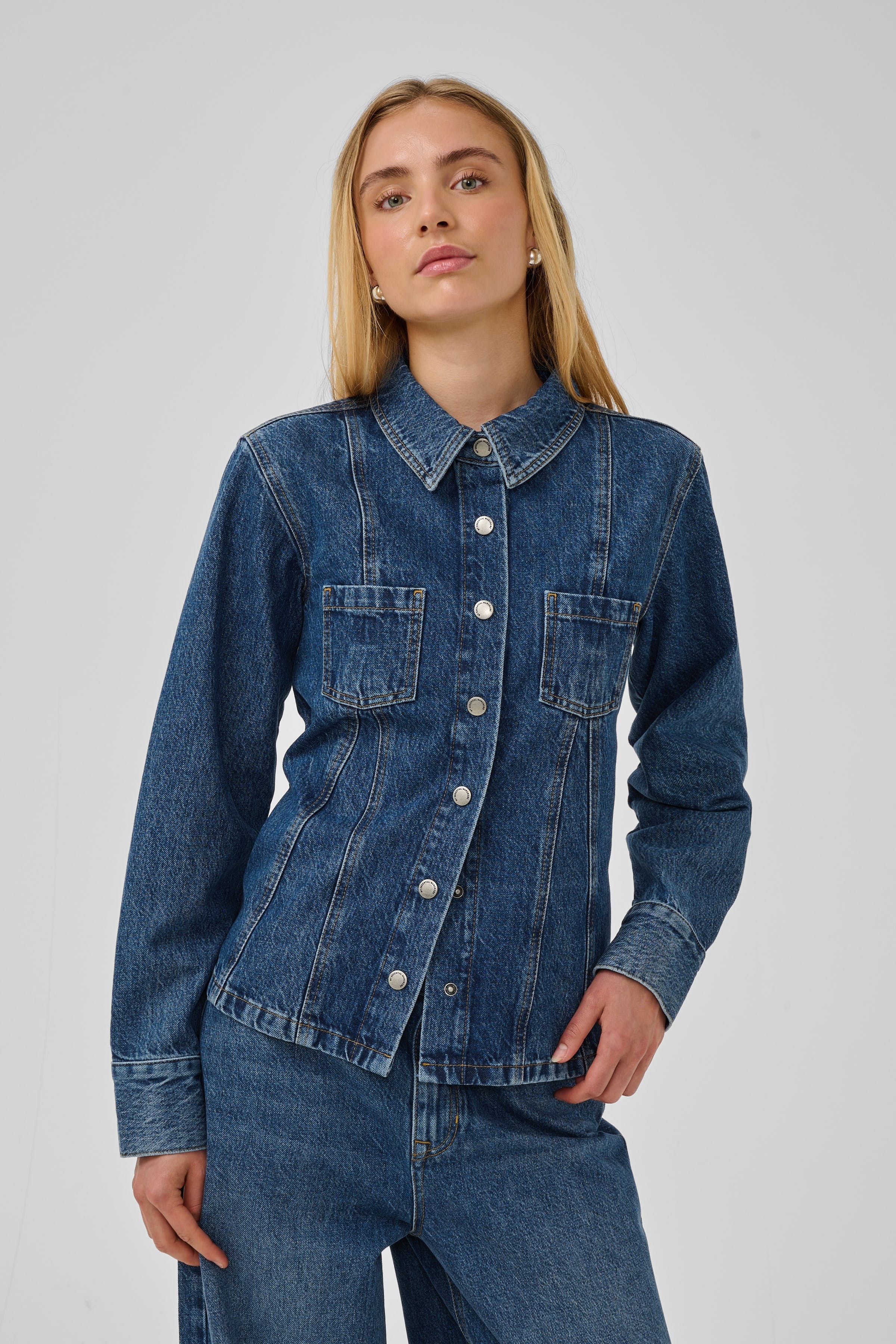 MWAgnes Hemd LOOKBOOK FRONT 10705848-100063