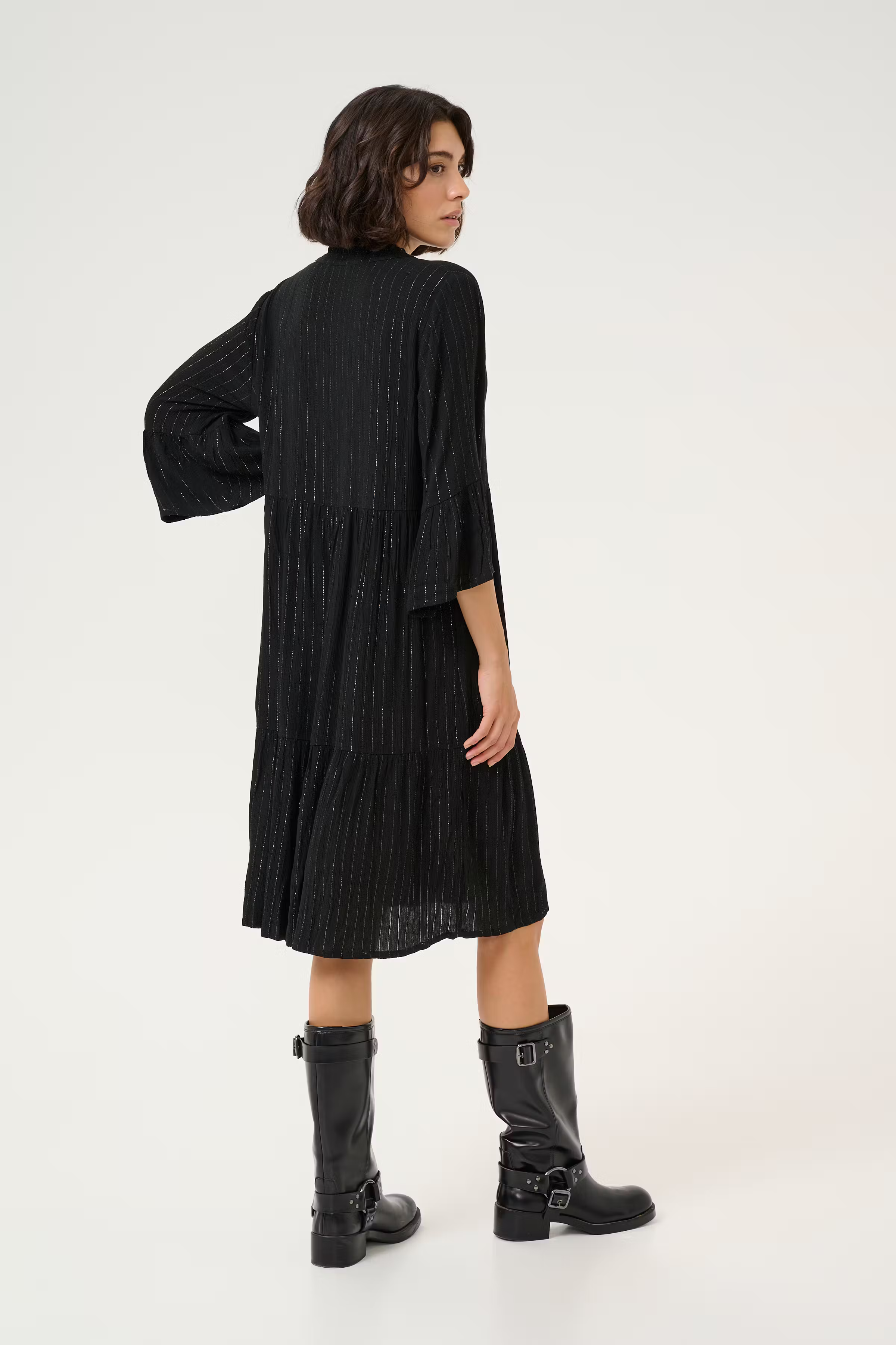 KAliv Glimmerkjole LOOKBOOK BACK 10552164-100121