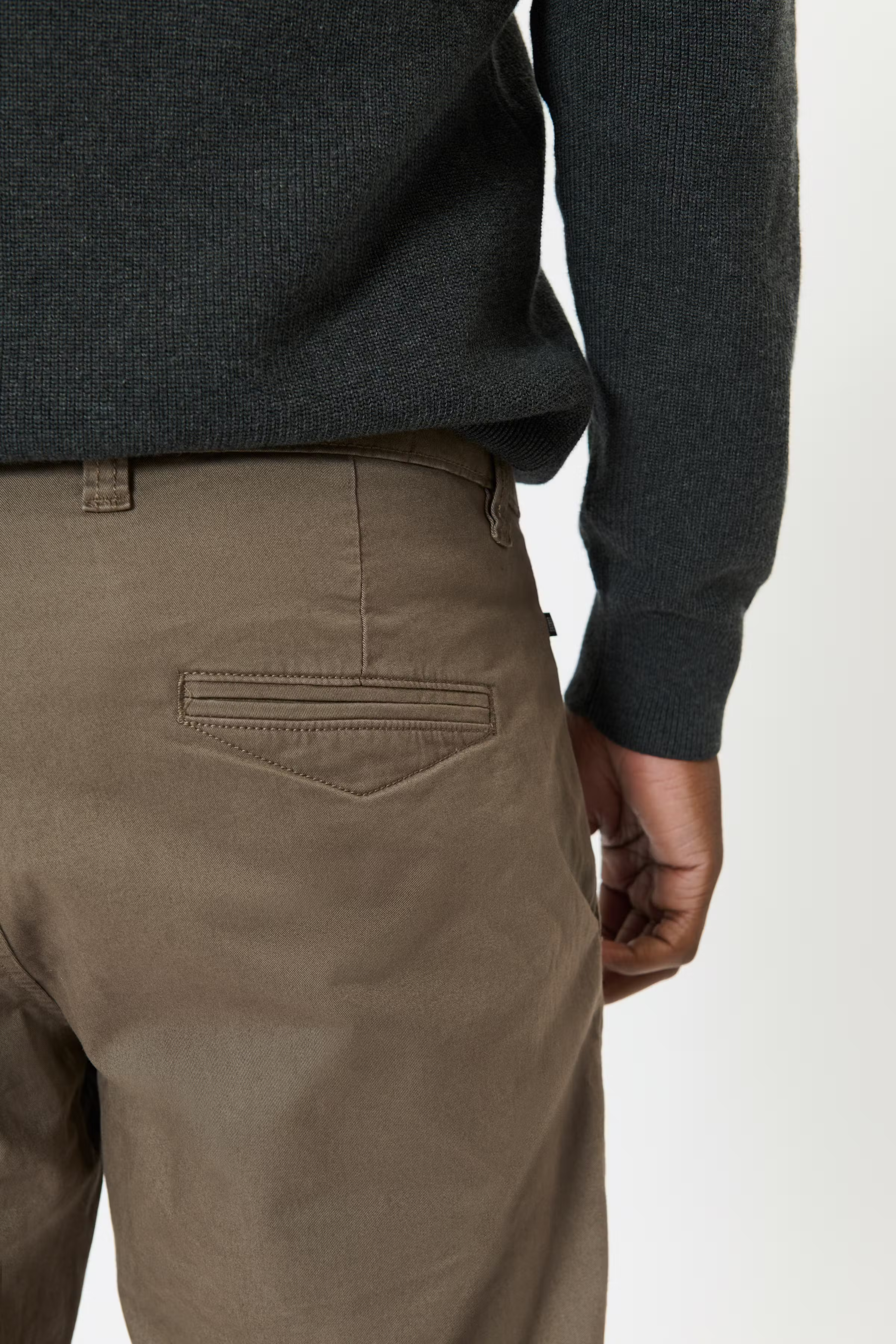 MABrent Trousers LOOKBOOK DETAIL 30207455-190808