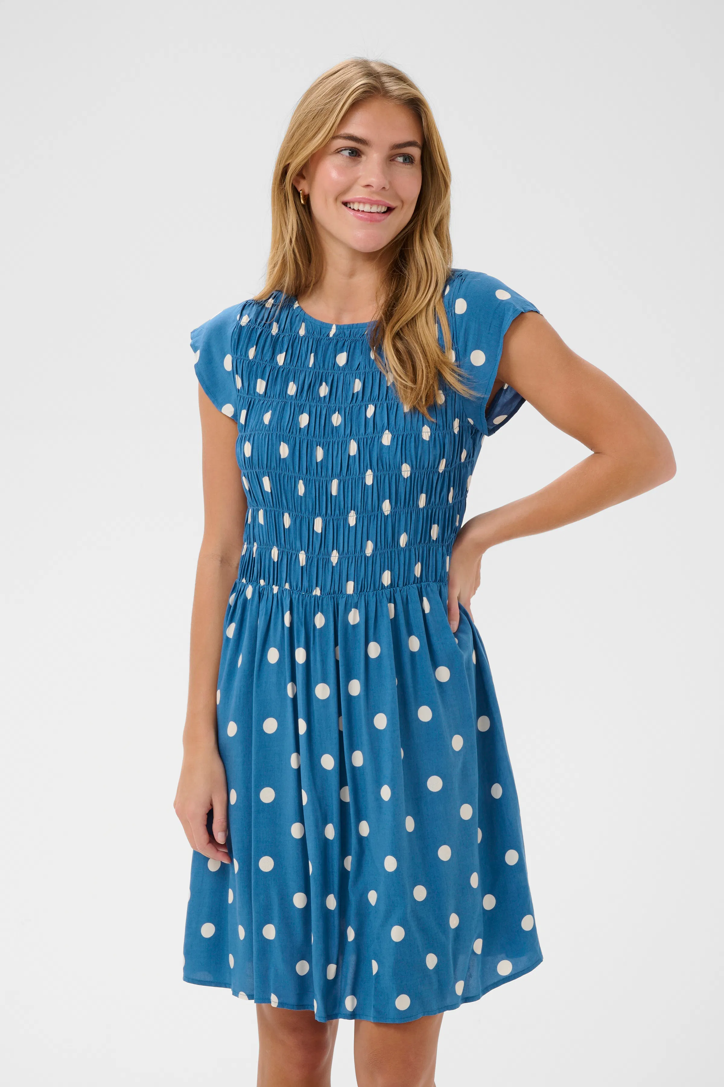 GislaSZ Kjole LOOKBOOK FRONT 30511203-304893
