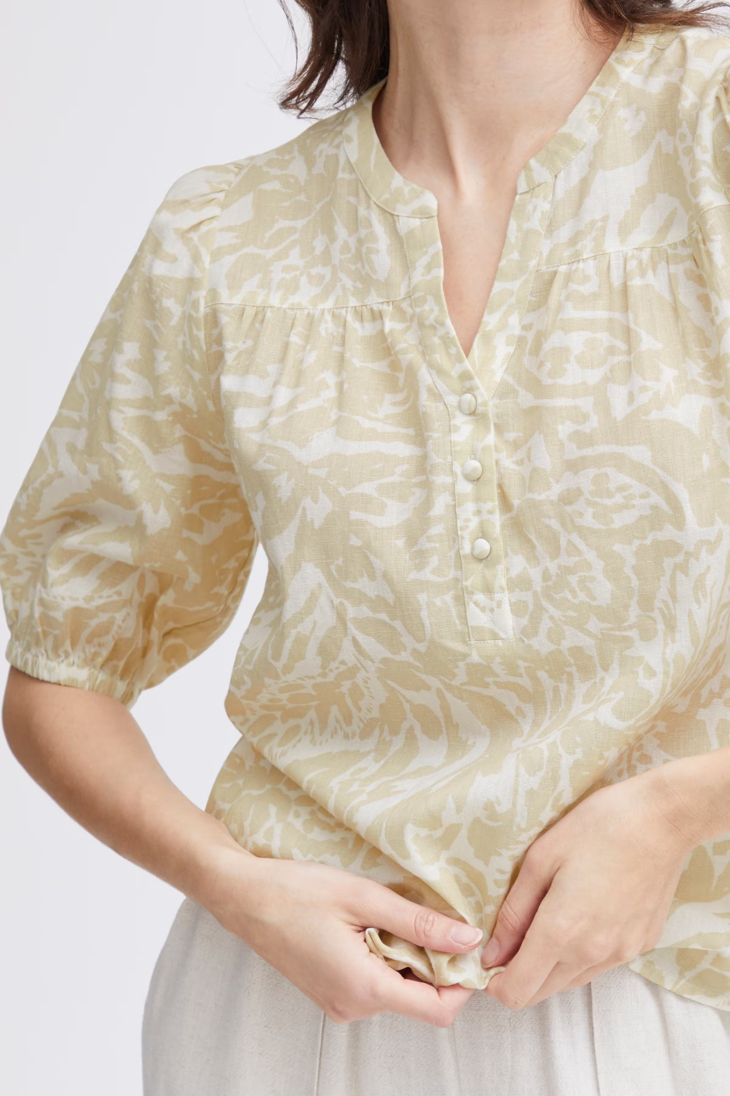 FRMADDIE Bluse LOOKBOOK DETAIL 20613742-203087