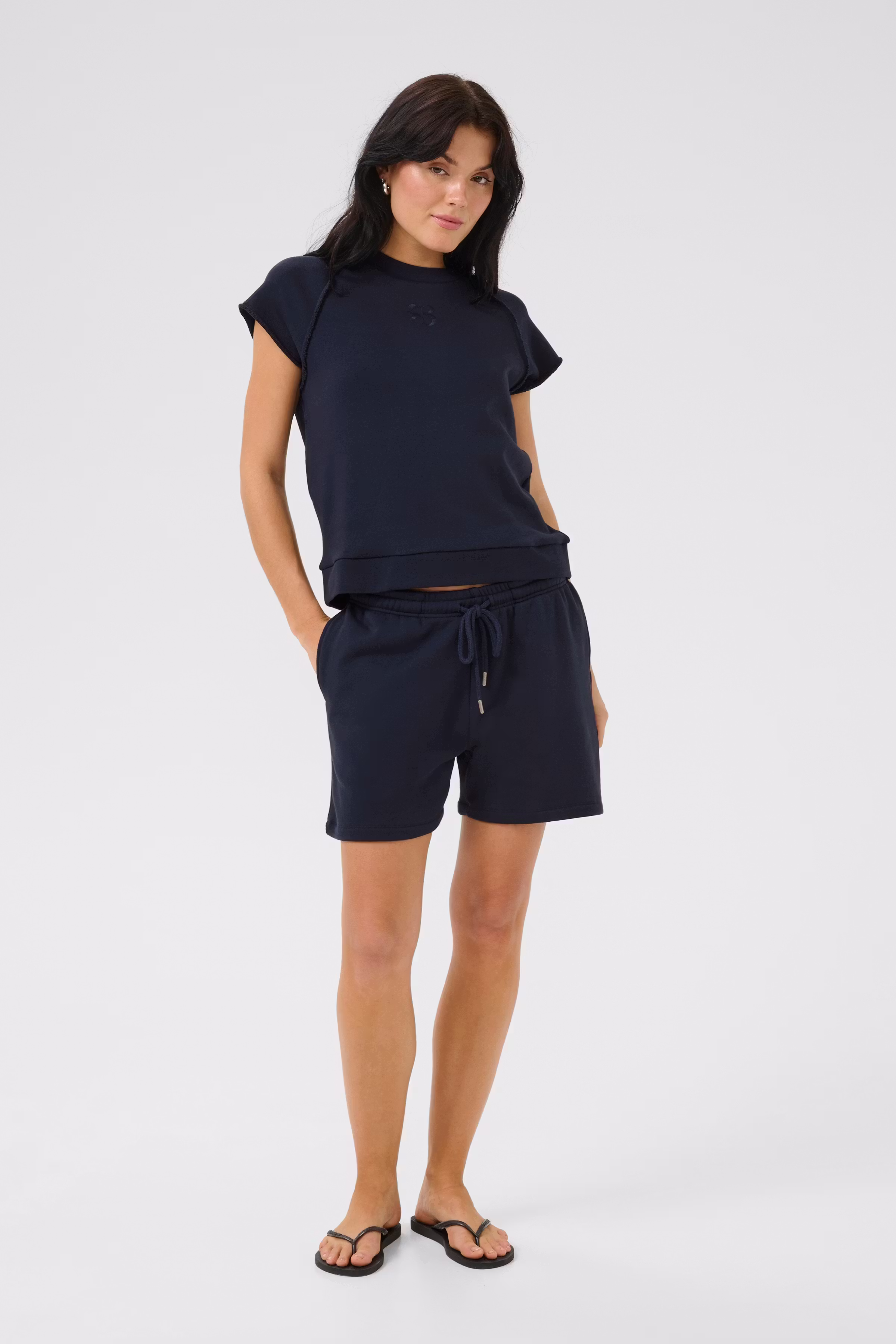 SaraMW Shorts LOOKBOOK FRONT 10705157-103565