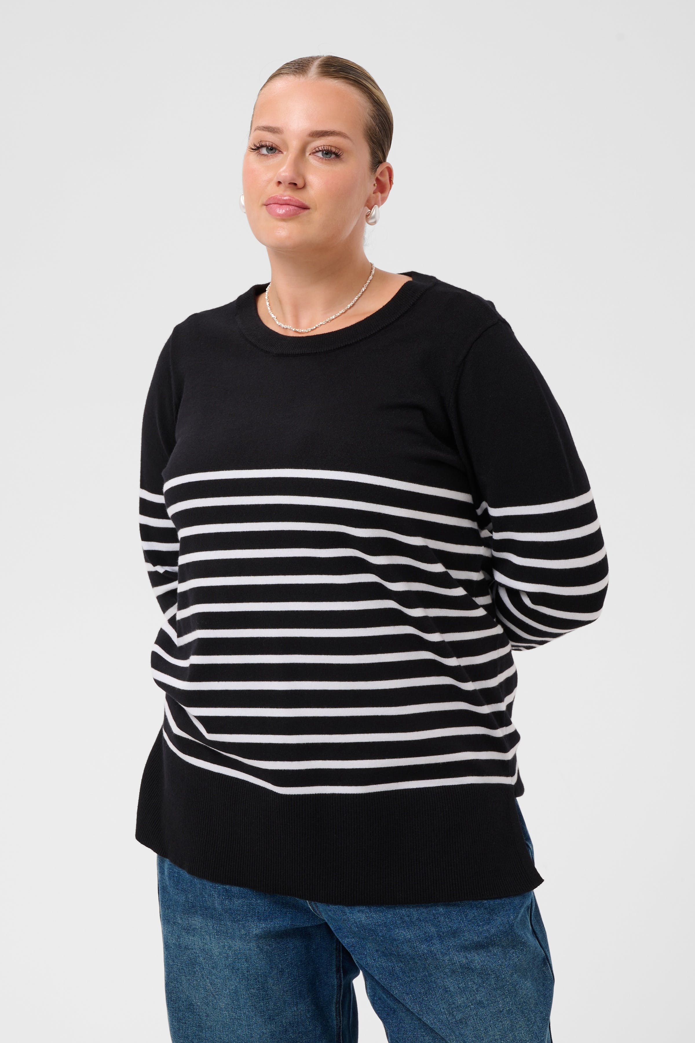 KCliona Tunic LOOKBOOK FRONT 10584433-1000271
