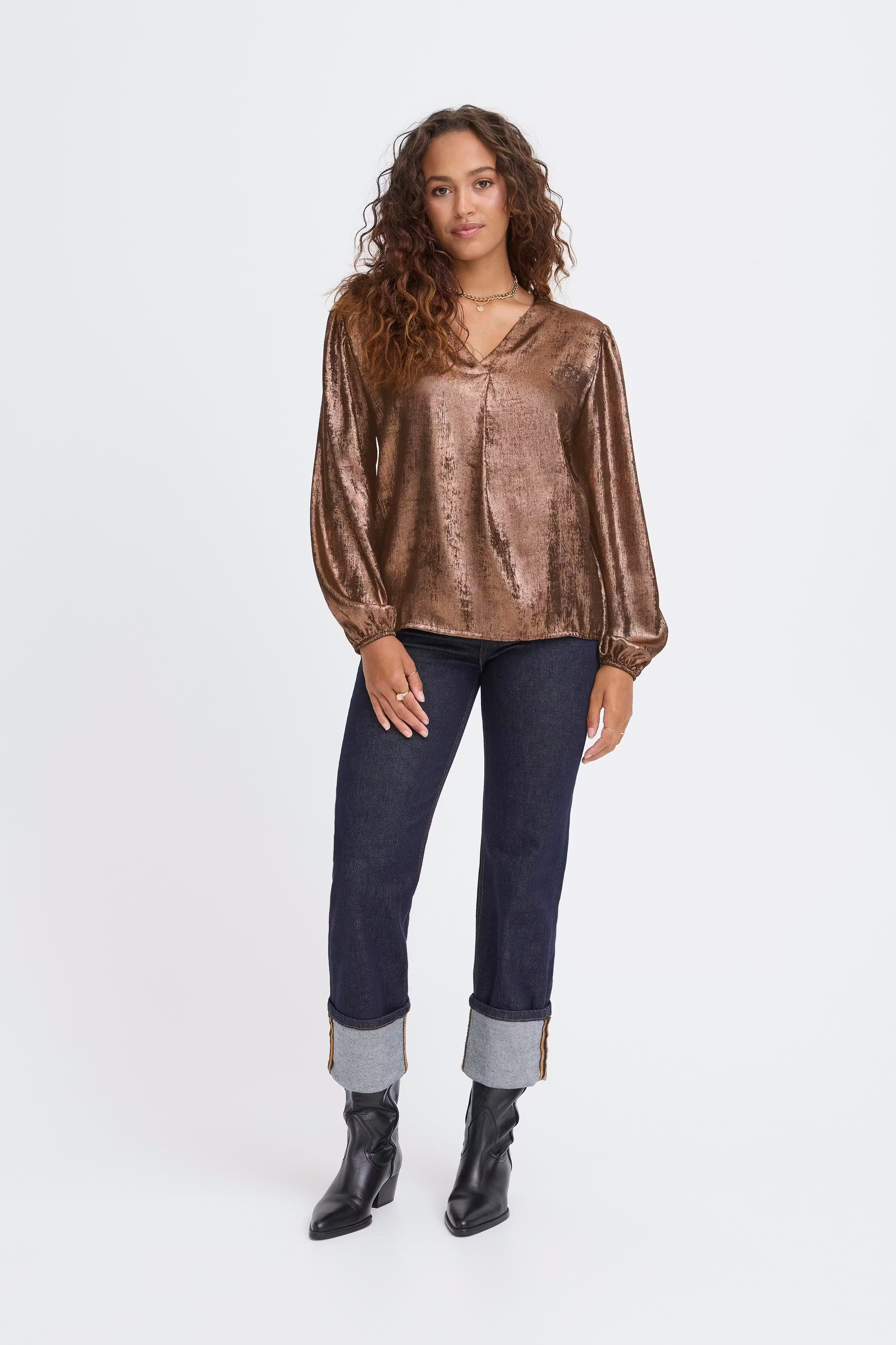 SBELSIE Bluse LOOKBOOK FRONT 22101118-161325