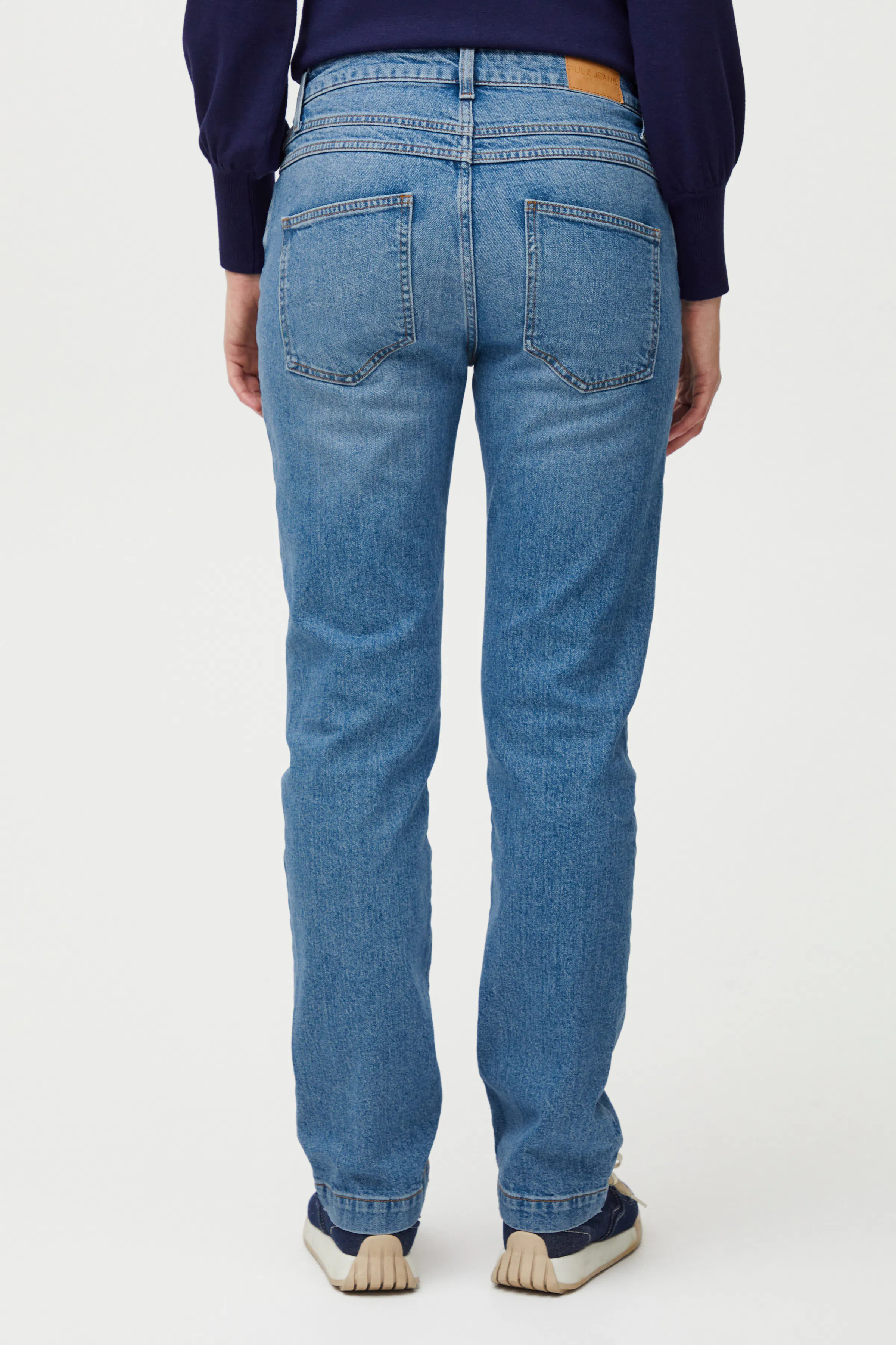 PZODETTA  Loose Jeans Straight Leg LOOKBOOK BACK 50207910-200005