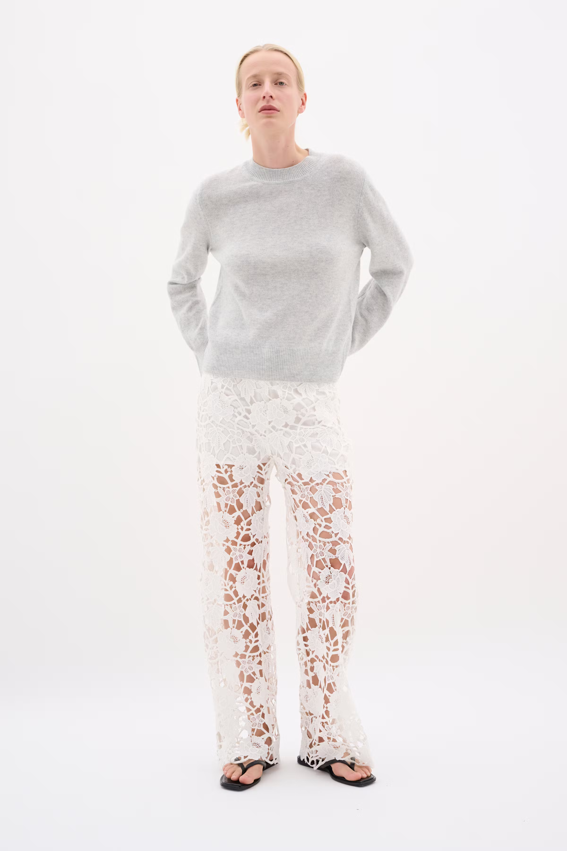 SiljeIW Pullover LOOKBOOK FRONT 30110822-300584