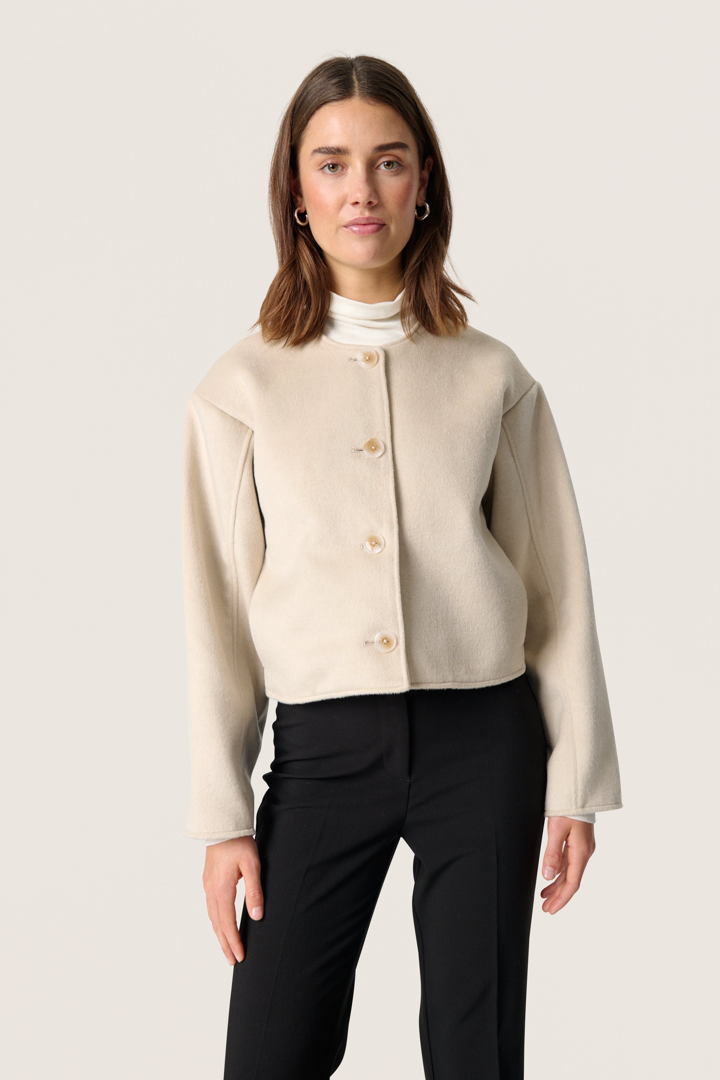 SLJada Outerwear LOOKBOOK FRONT 30407858-130401