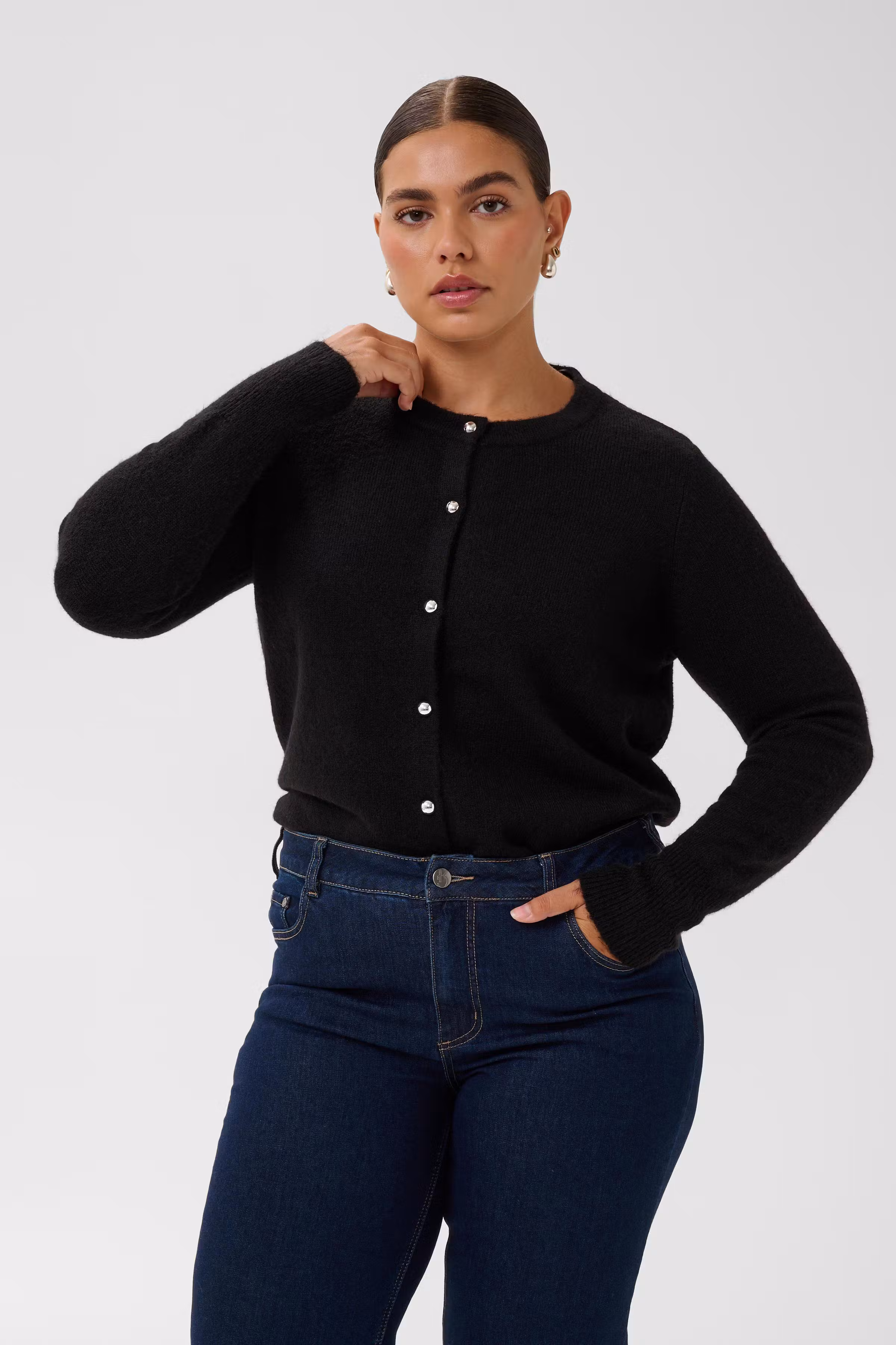 KCniela Cardigan LOOKBOOK FRONT 10583699-100121
