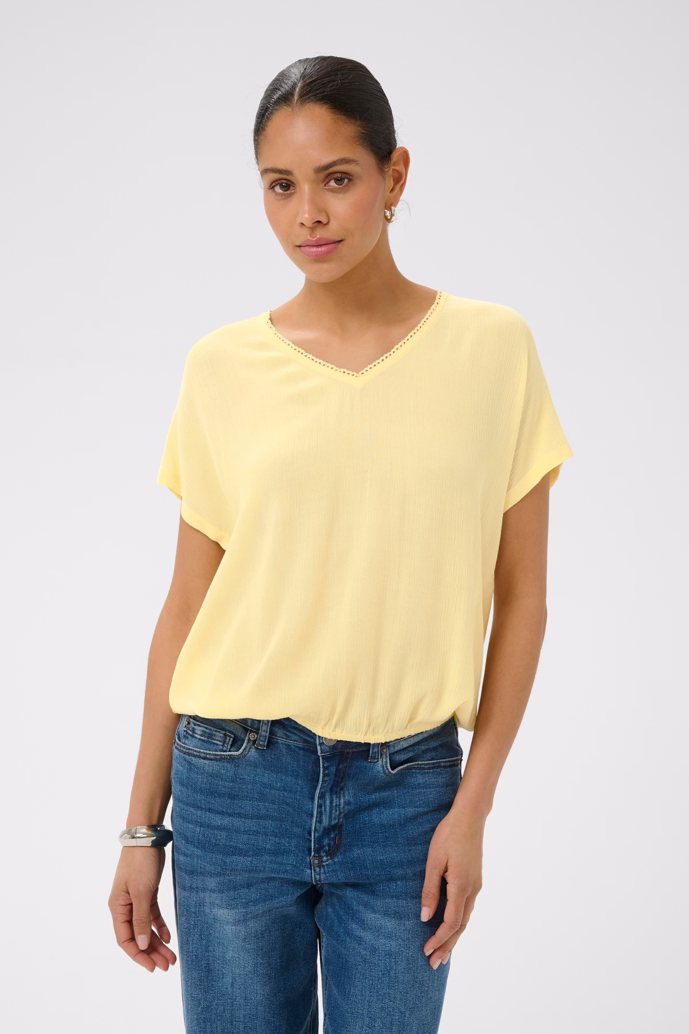 KAamber Bluse LOOKBOOK FRONT 10512514-130822