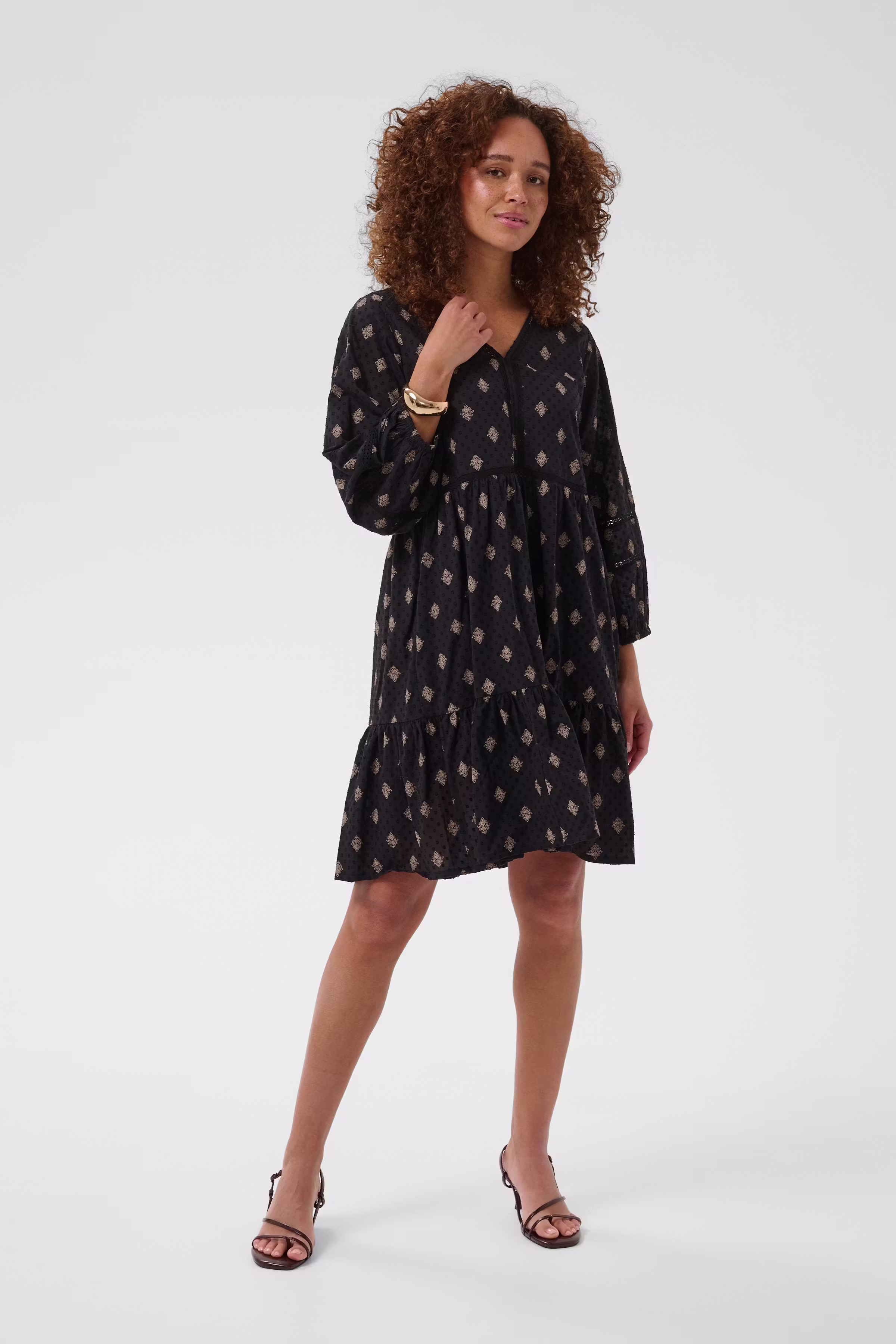 KAwila Robe LOOKBOOK FRONT 10511800-109501
